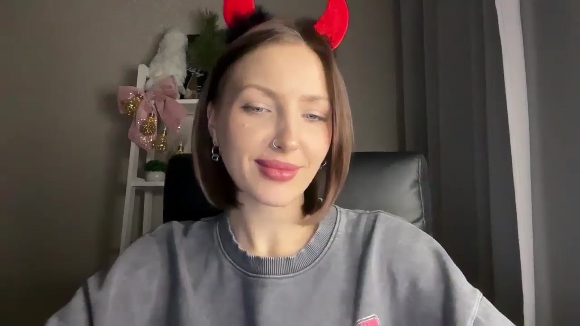 Gallery image thumbnail from Di_Pearl's myfreecams stream on, 12/30/2025, 18:24 image 11 of 20