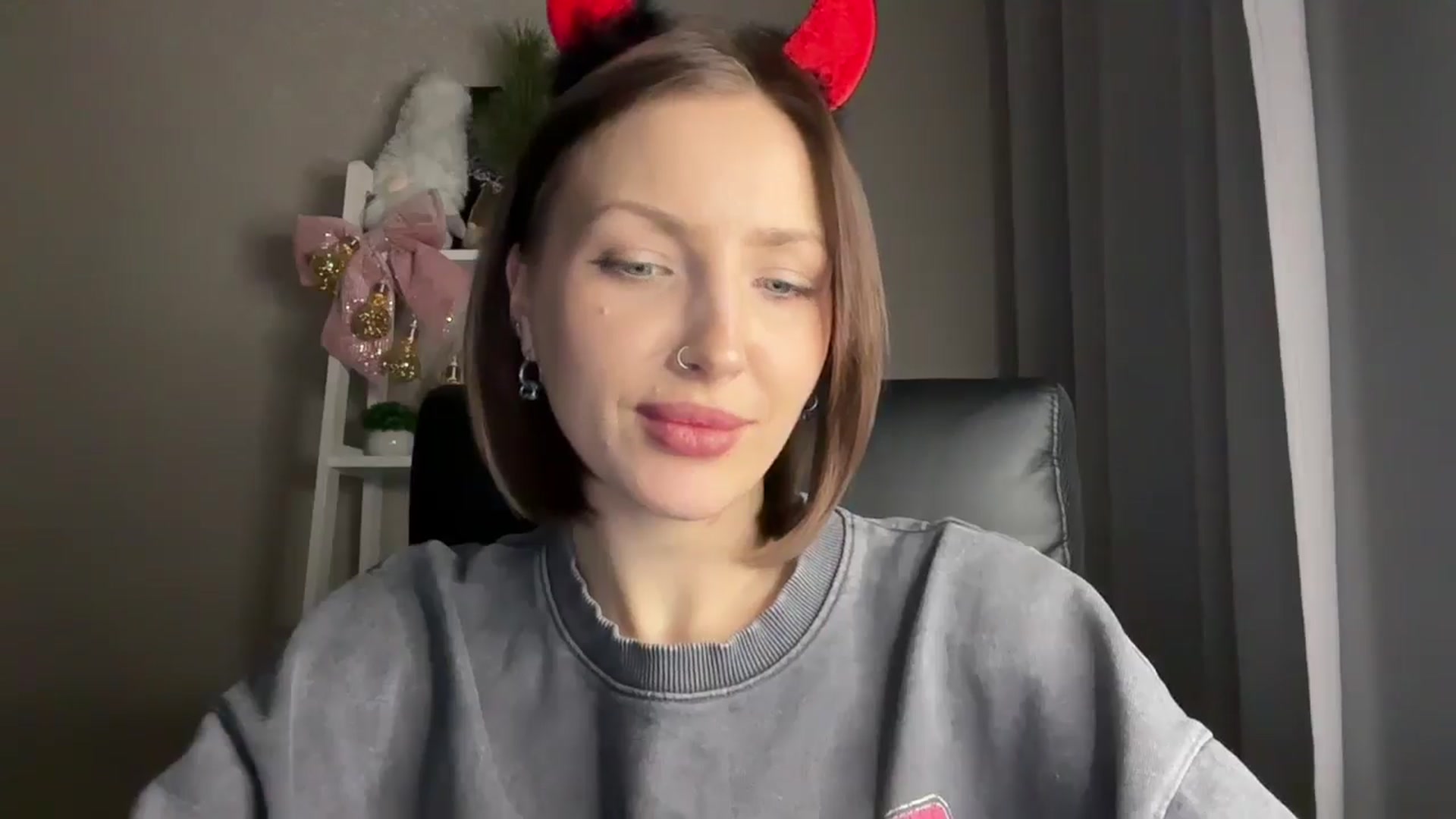 Gallery image thumbnail from Di_Pearl's myfreecams stream on, 12/30/2025, 18:24 image 9 of 20