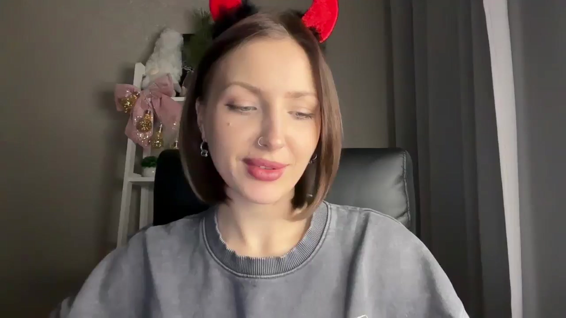 Gallery image thumbnail from Di_Pearl's myfreecams stream on, 12/30/2025, 18:24 image 8 of 20