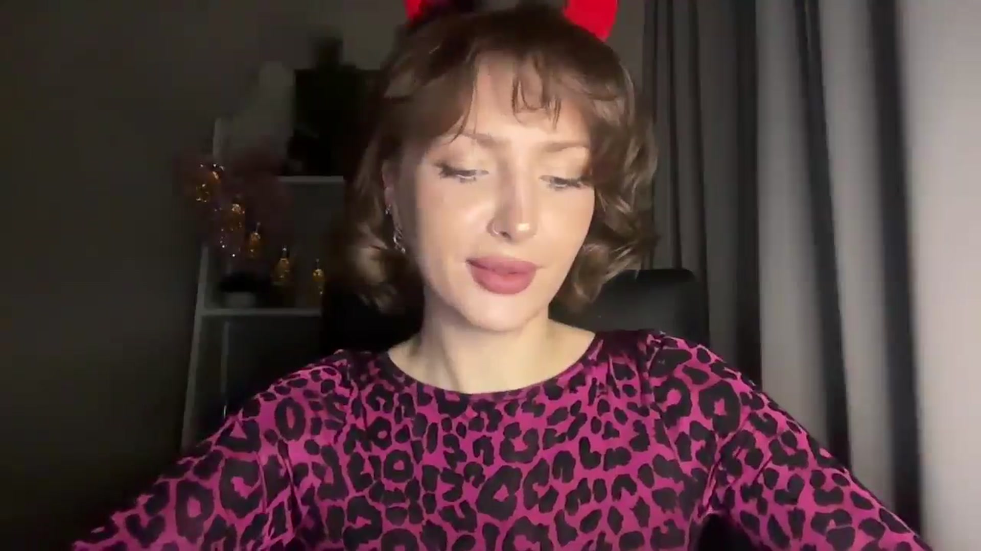 Gallery image thumbnail from Di_Pearl's myfreecams stream on, 12/31/2025, 14:07 image 2 of 20