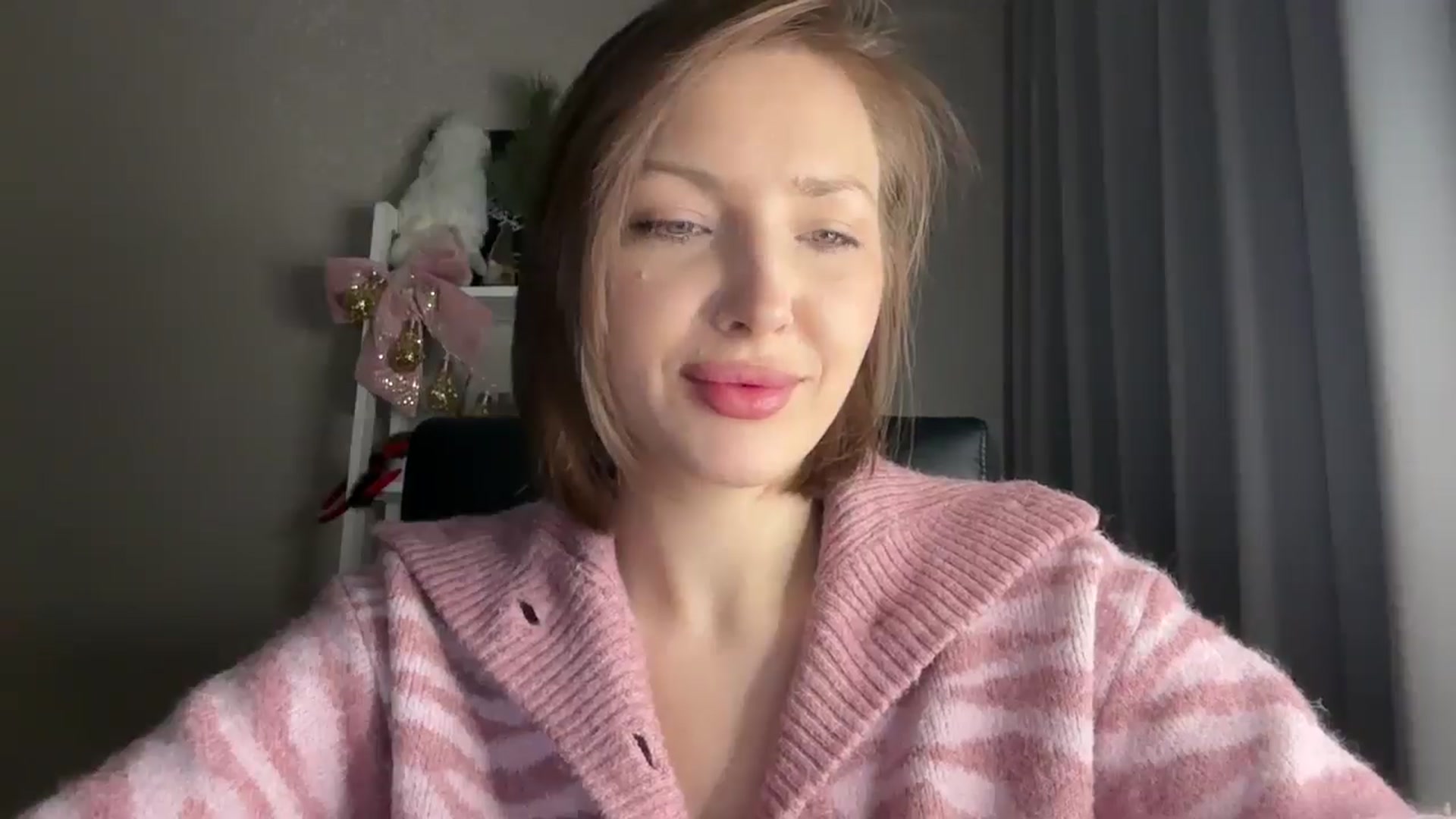 Gallery image thumbnail from Di_Pearl's myfreecams stream on, 01/04/2026, 20:22 image 7 of 20