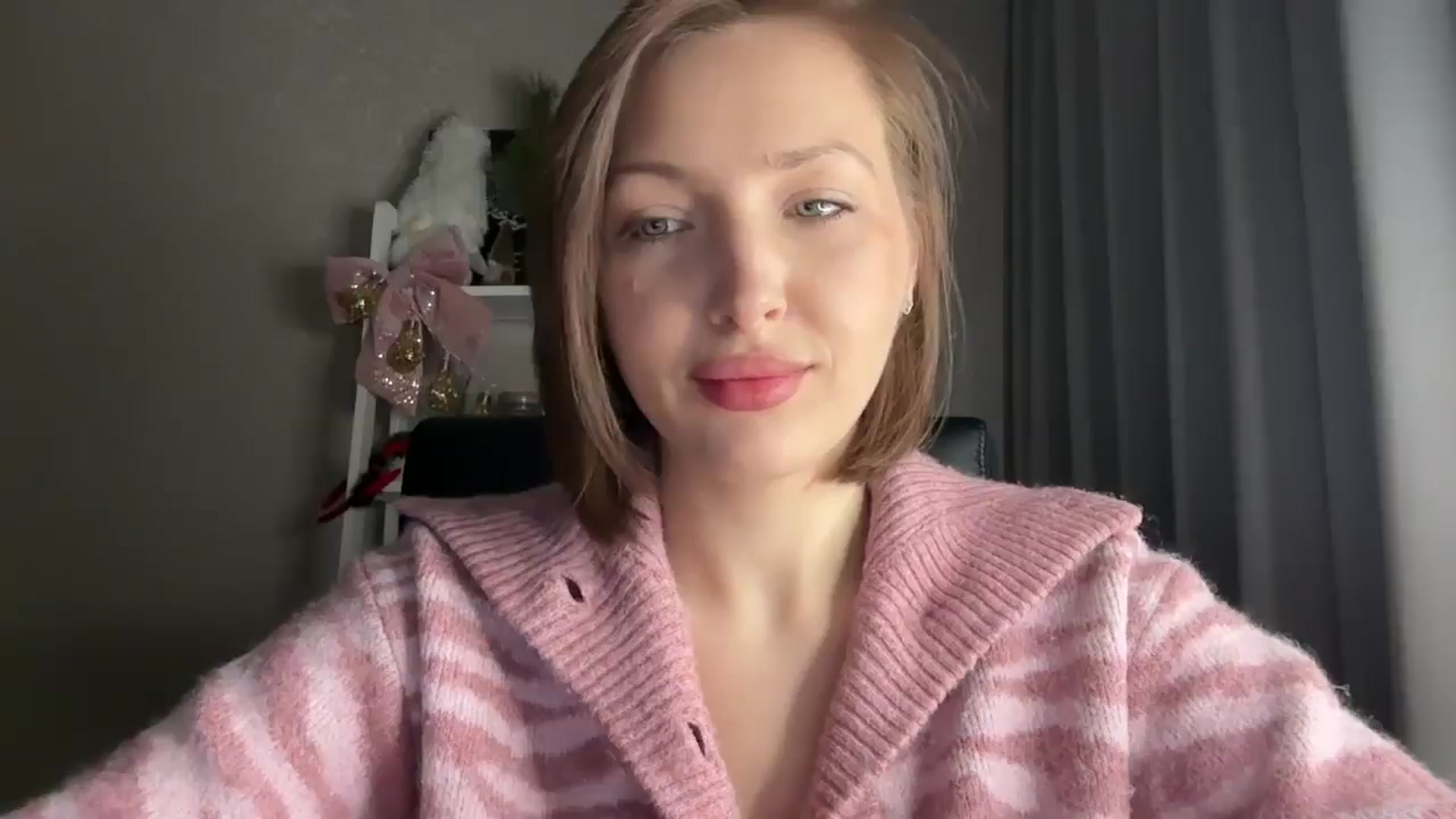 Gallery image thumbnail from Di_Pearl's myfreecams stream on, 01/04/2026, 20:22 image 5 of 20