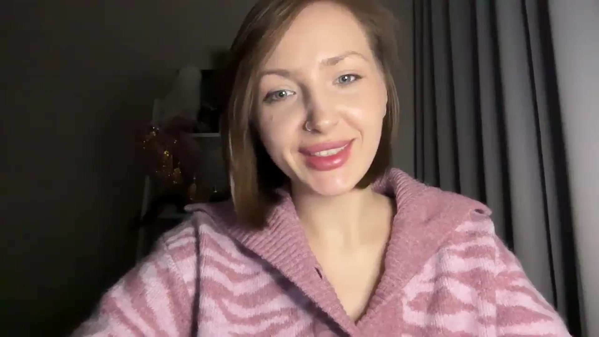 Gallery image thumbnail from Di_Pearl's myfreecams stream on, 01/04/2026, 22:28 image 15 of 20