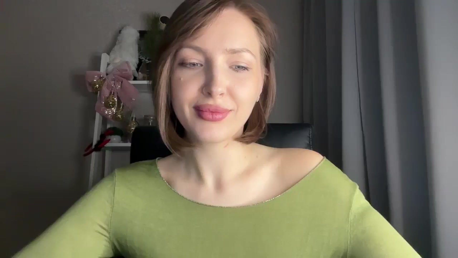 Gallery image thumbnail from Di_Pearl's myfreecams stream on, 01/05/2026, 21:18 image 5 of 20