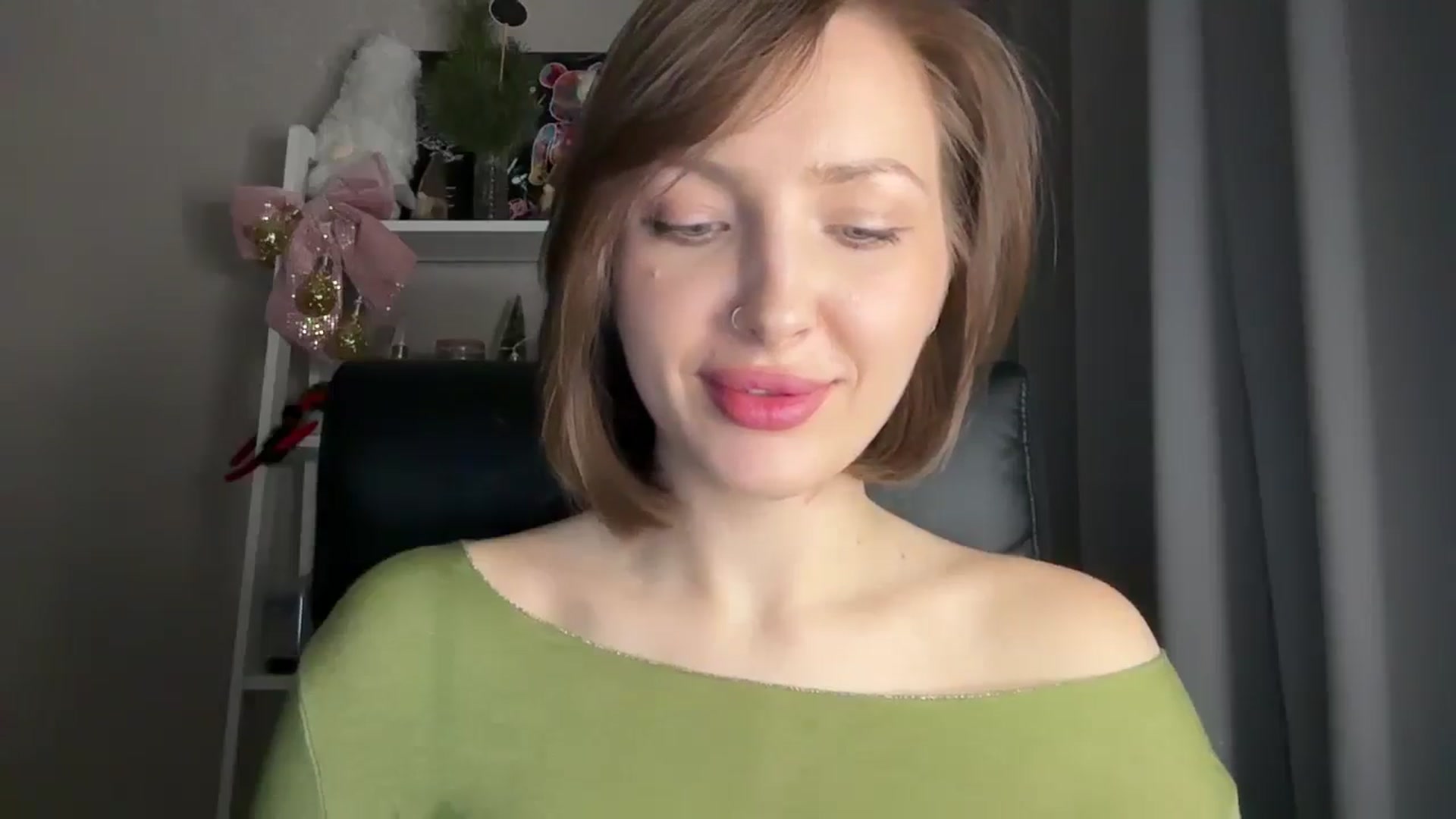 Gallery image thumbnail from Di_Pearl's myfreecams stream on, 01/05/2026, 22:49 image 4 of 20