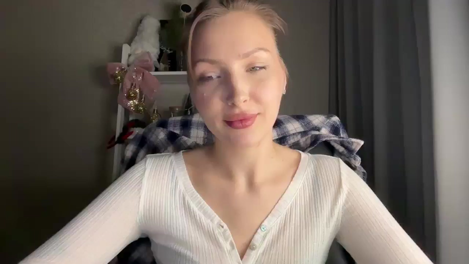 Gallery image thumbnail from Di_Pearl's myfreecams stream on, 01/07/2026, 23:13 image 1 of 20