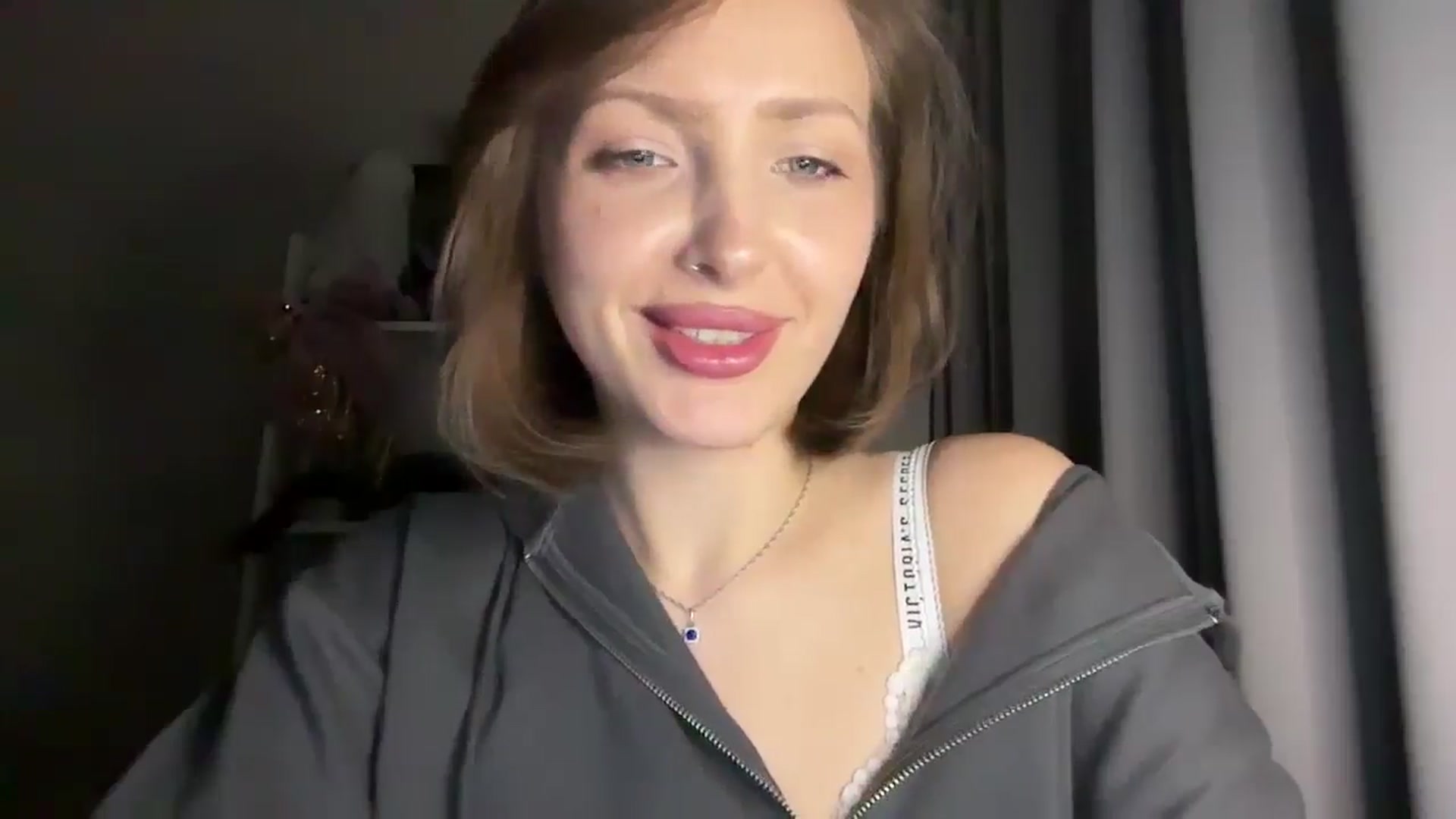 Gallery image thumbnail from Di_Pearl's myfreecams stream on, 01/12/2026, 22:41 image 17 of 20