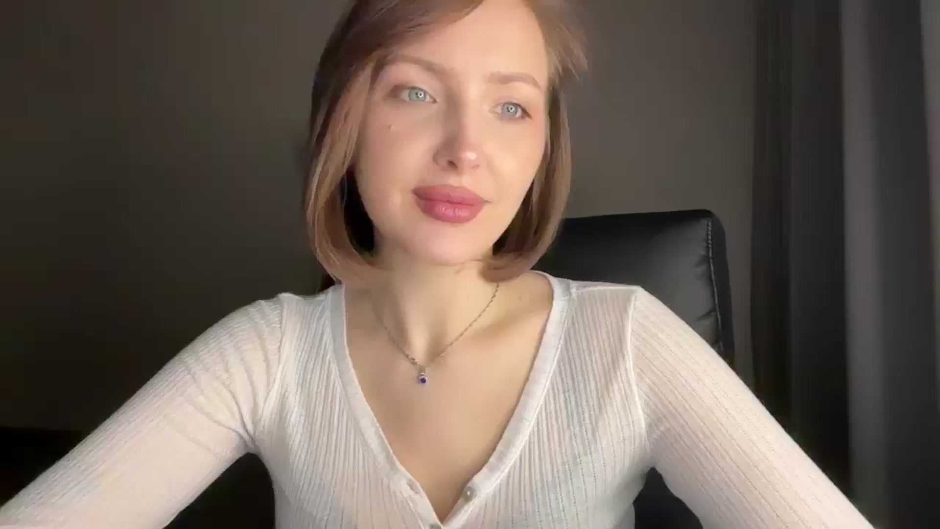 Gallery image thumbnail from Di_Pearl's myfreecams stream on, 01/15/2026, 21:25 image 1 of 20