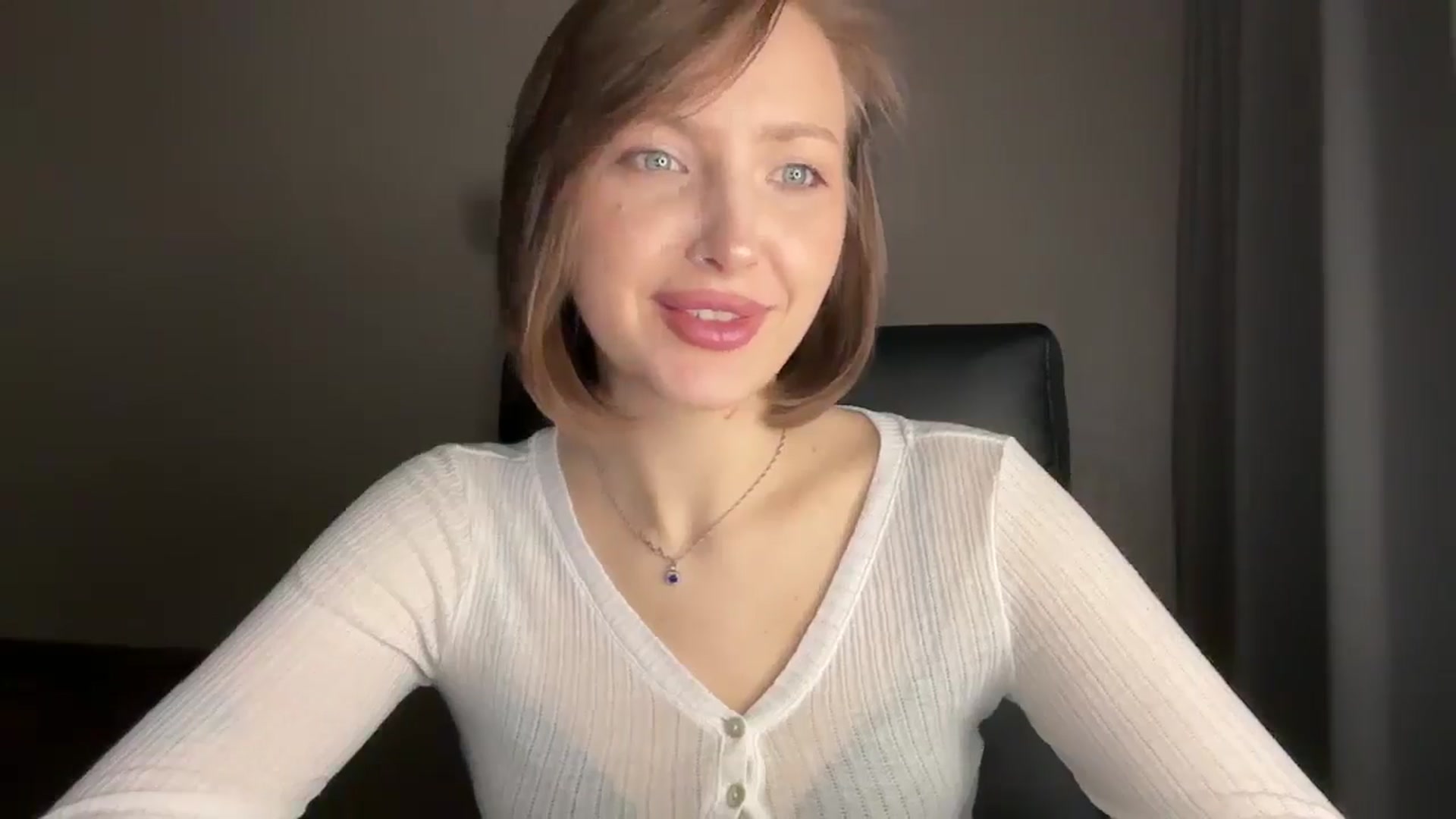 Gallery image thumbnail from Di_Pearl's myfreecams stream on, 01/15/2026, 21:25 image 9 of 20