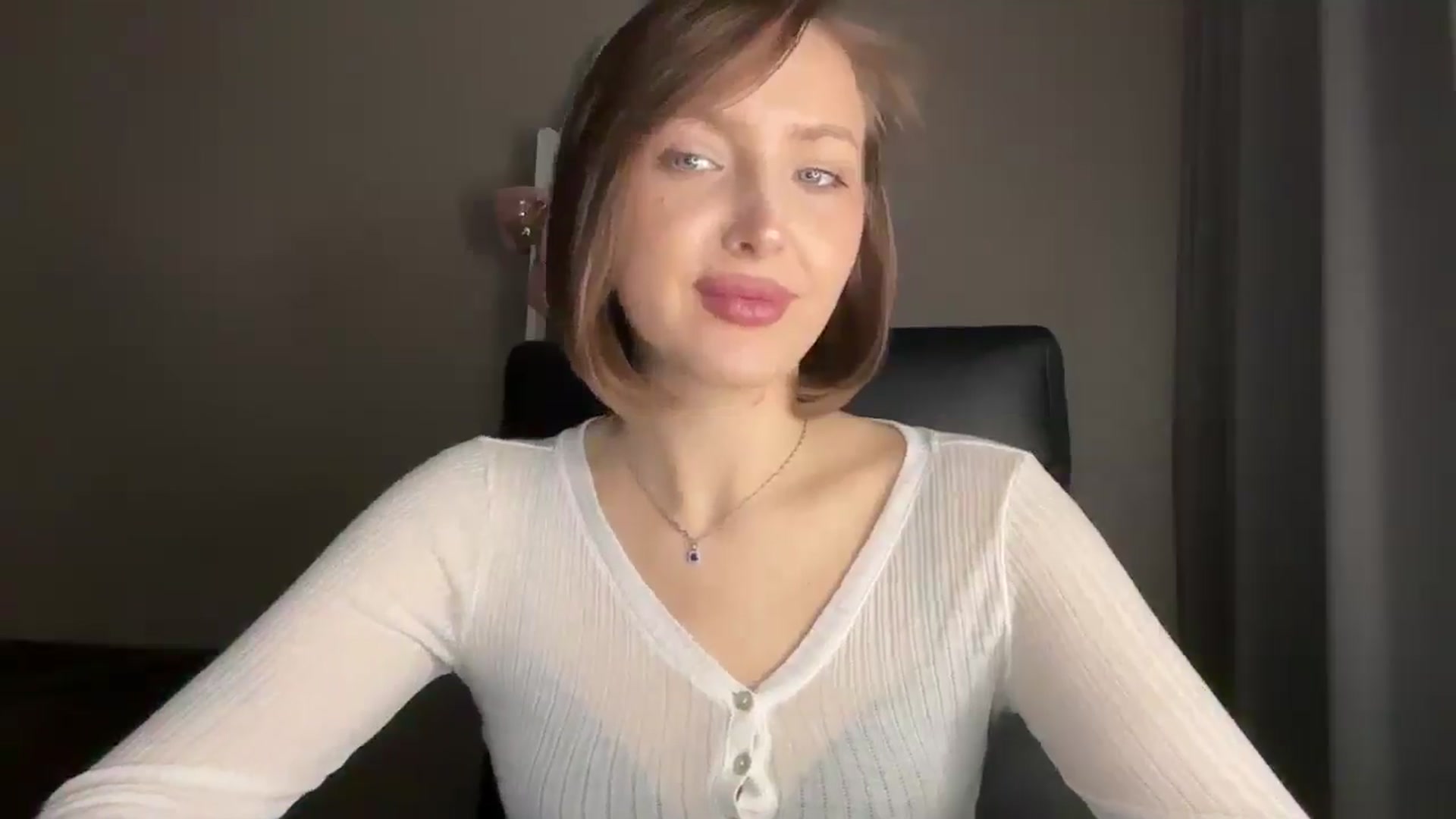 Gallery image thumbnail from Di_Pearl's myfreecams stream on, 01/15/2026, 21:25 image 6 of 20