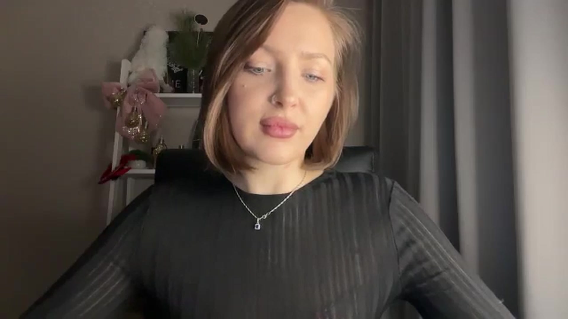 Gallery image thumbnail from Di_Pearl's myfreecams stream on, 01/16/2026, 18:02 image 16 of 20