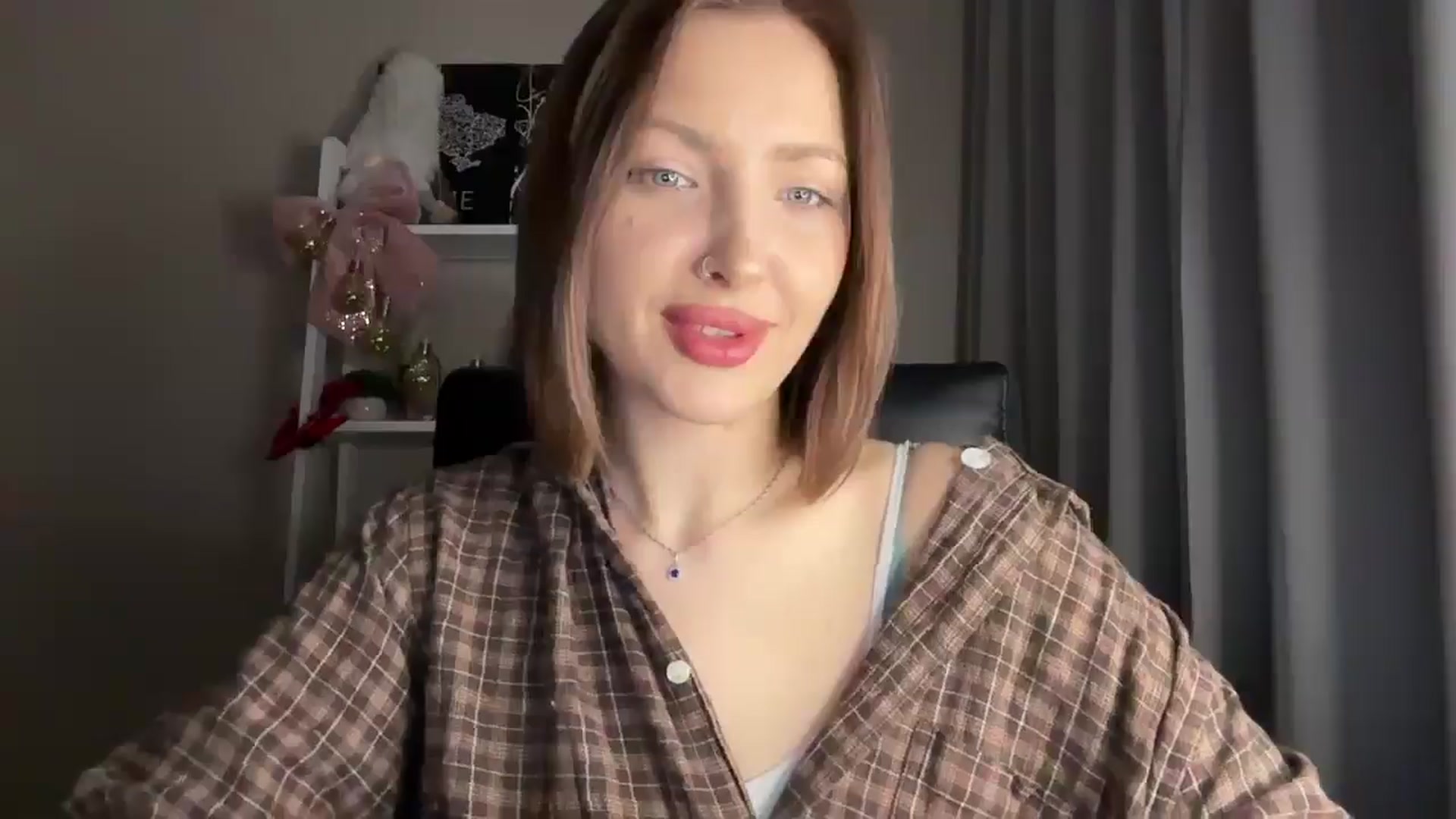 Gallery image thumbnail from Di_Pearl's myfreecams stream on, 01/21/2026, 21:19 image 5 of 20