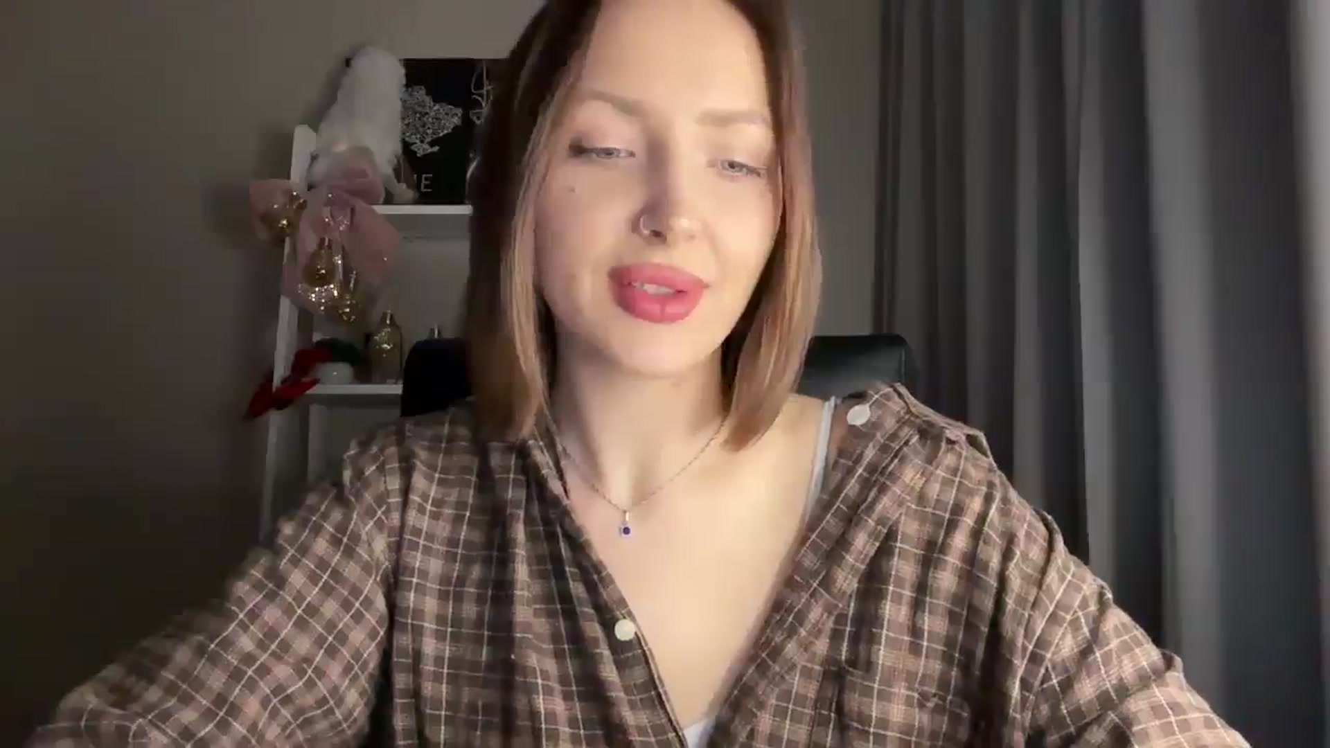 Gallery image thumbnail from Di_Pearl's myfreecams stream on, 01/21/2026, 21:19 image 4 of 20