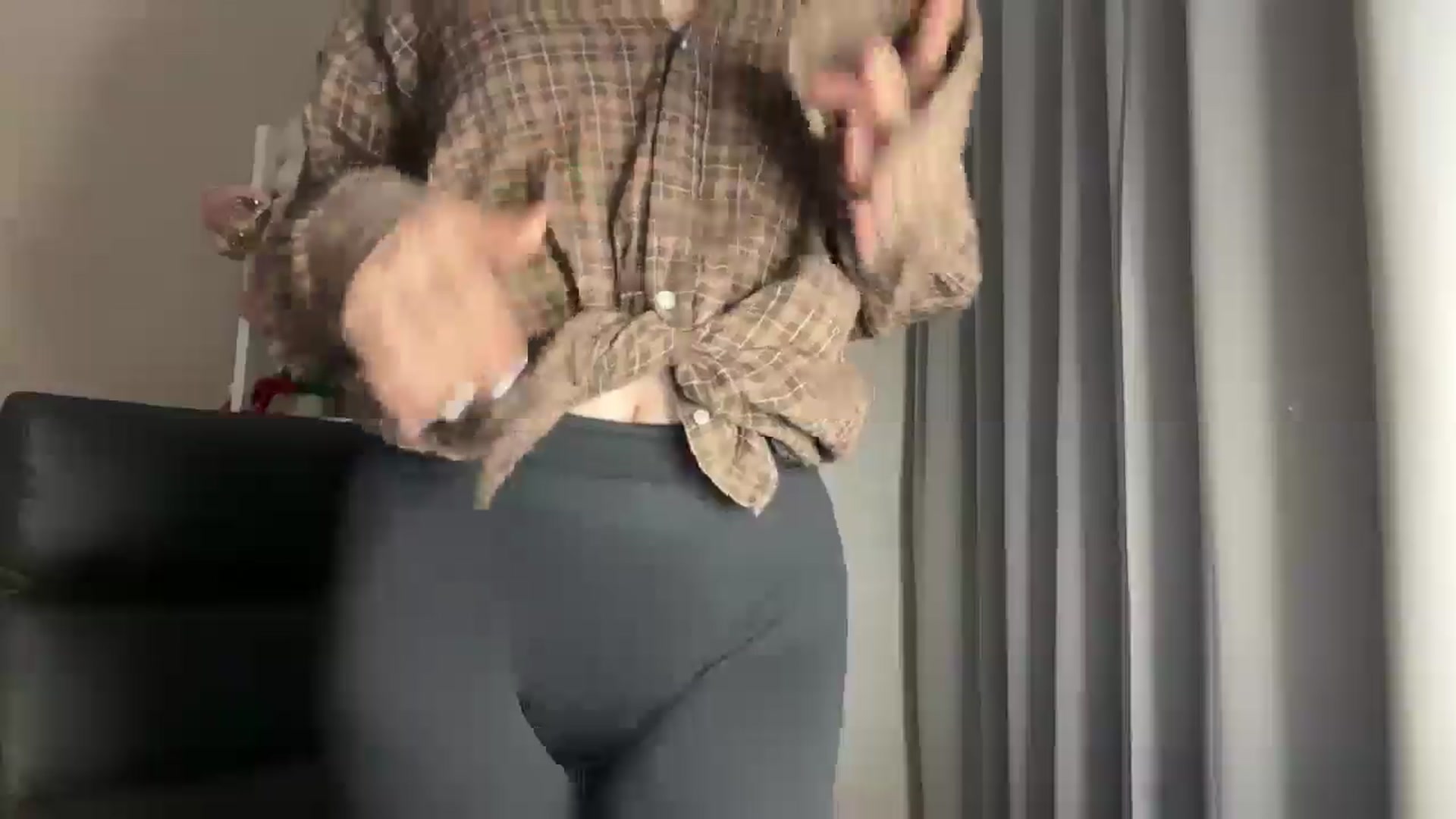 Gallery image thumbnail from Di_Pearl's myfreecams stream on, 01/21/2026, 22:45 image 18 of 20