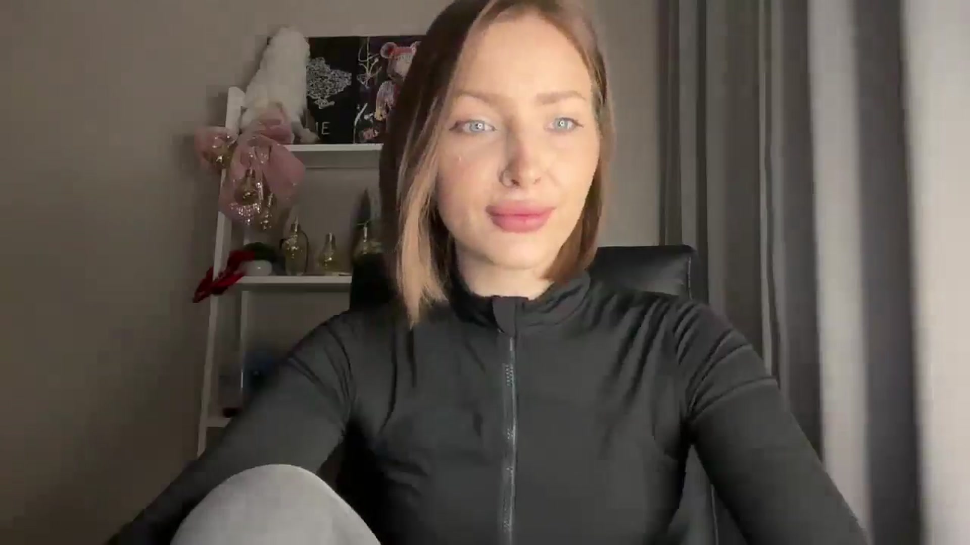 Gallery image thumbnail from Di_Pearl's myfreecams stream on, 01/22/2026, 16:51 image 16 of 20