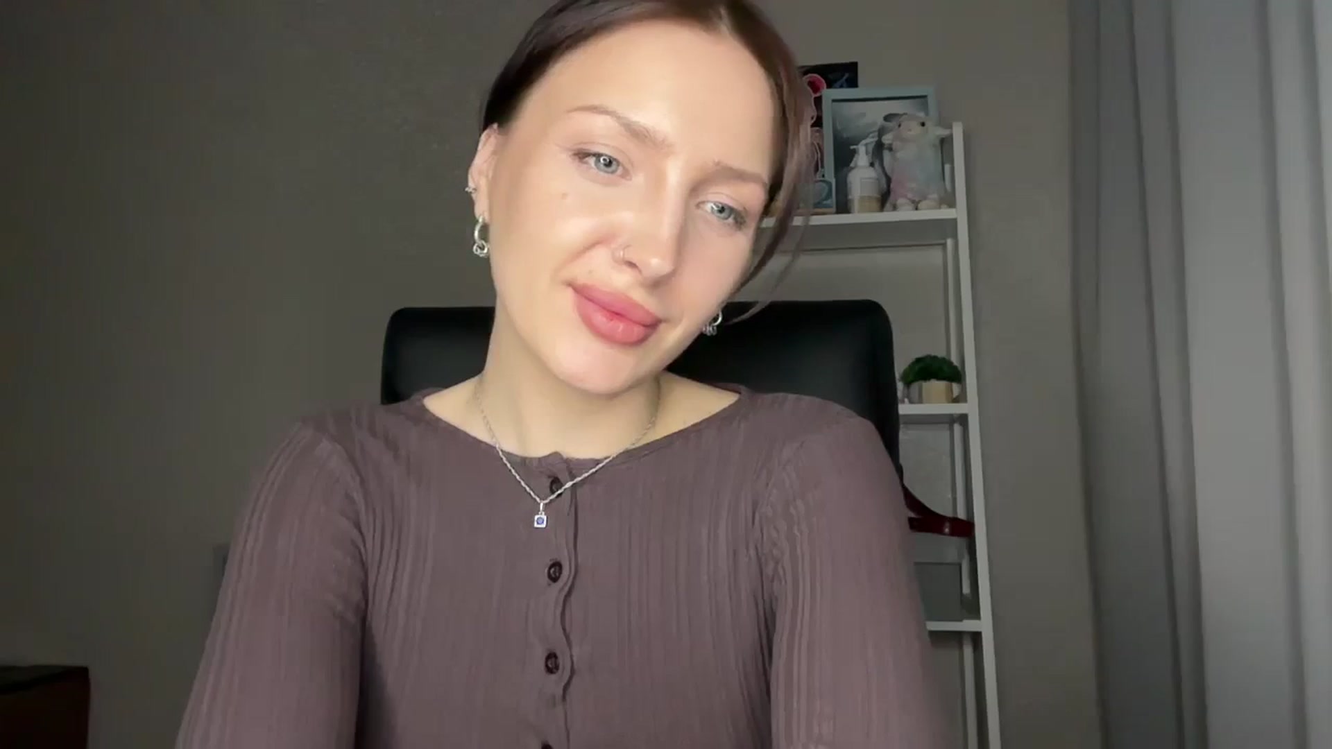 Gallery image thumbnail from Di_Pearl's myfreecams stream on, 03/21/2026, 23:44 image 8 of 20