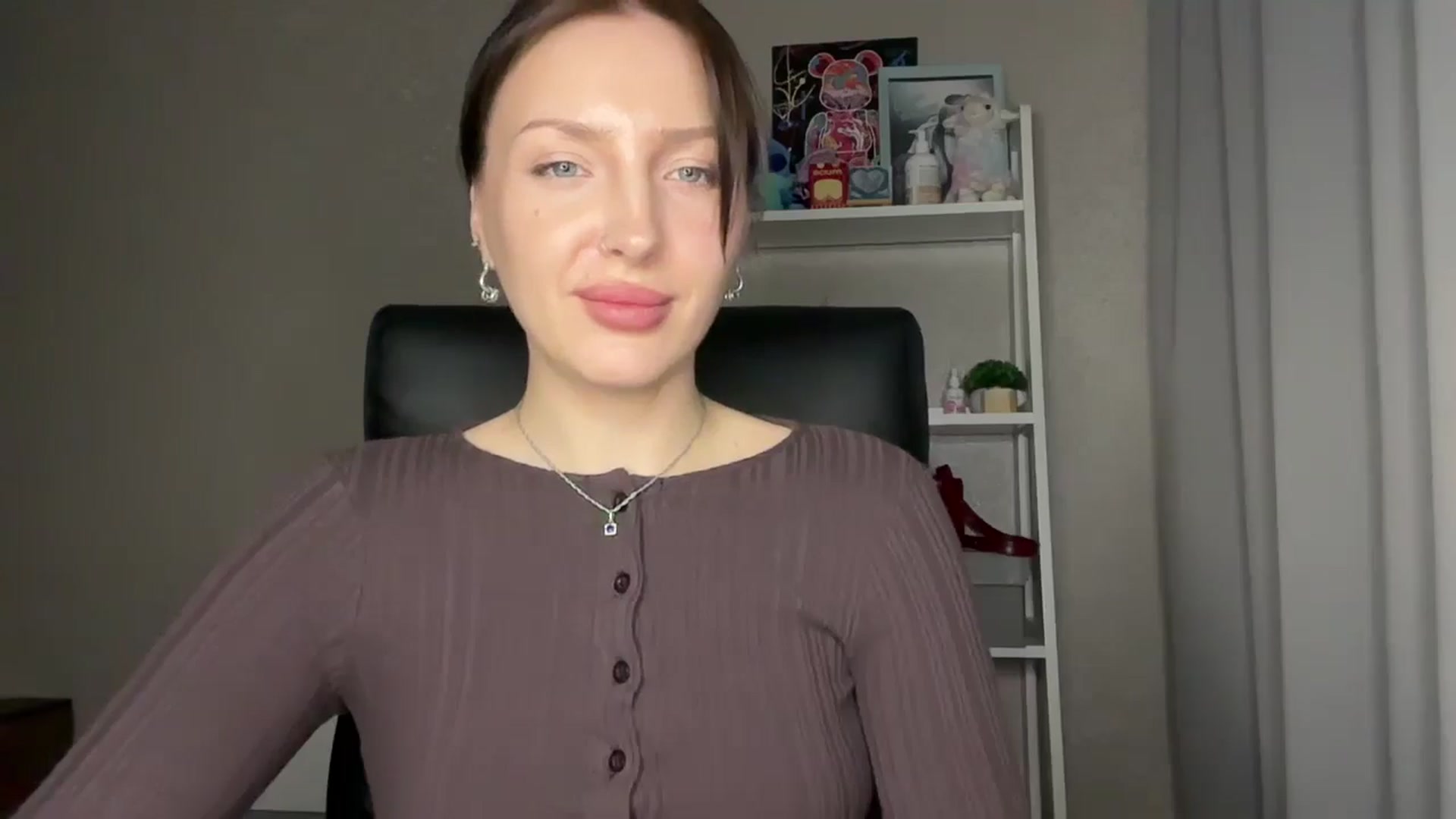 Gallery image thumbnail from Di_Pearl's myfreecams stream on, 03/21/2026, 23:44 image 9 of 20