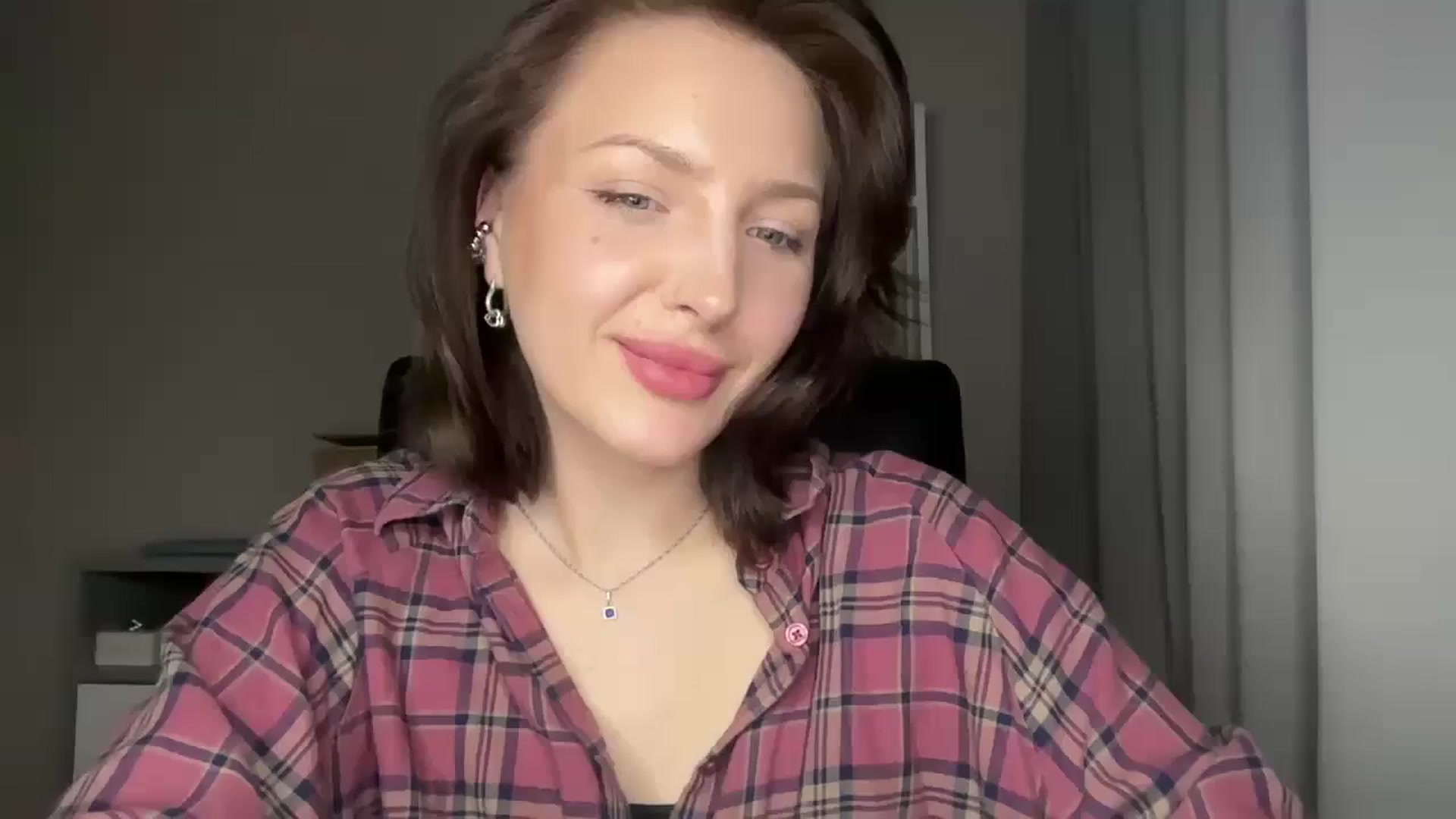 Gallery image thumbnail from Di_Pearl's myfreecams stream on, 03/26/2026, 22:50 image 3 of 20