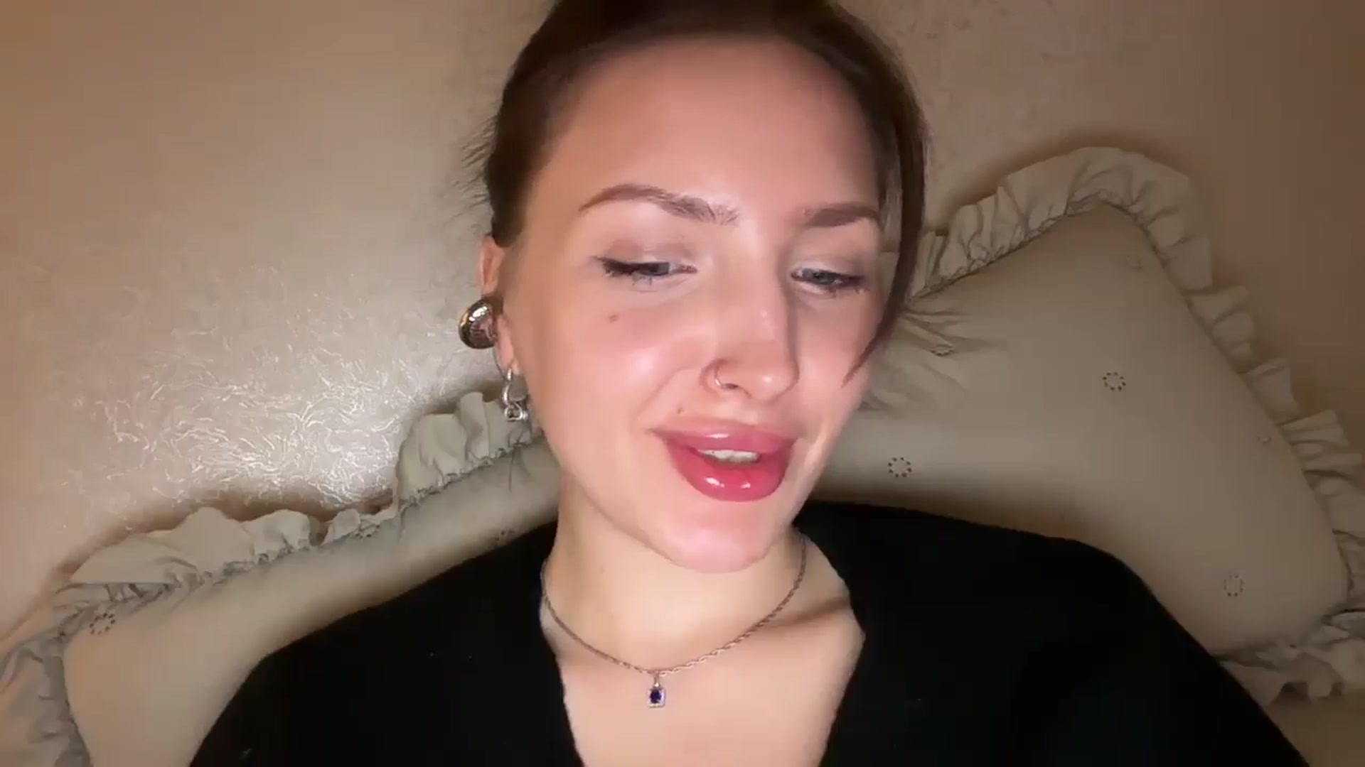 Gallery image thumbnail from Di_Pearl's myfreecams stream on, 04/07/2026, 20:42 image 17 of 20