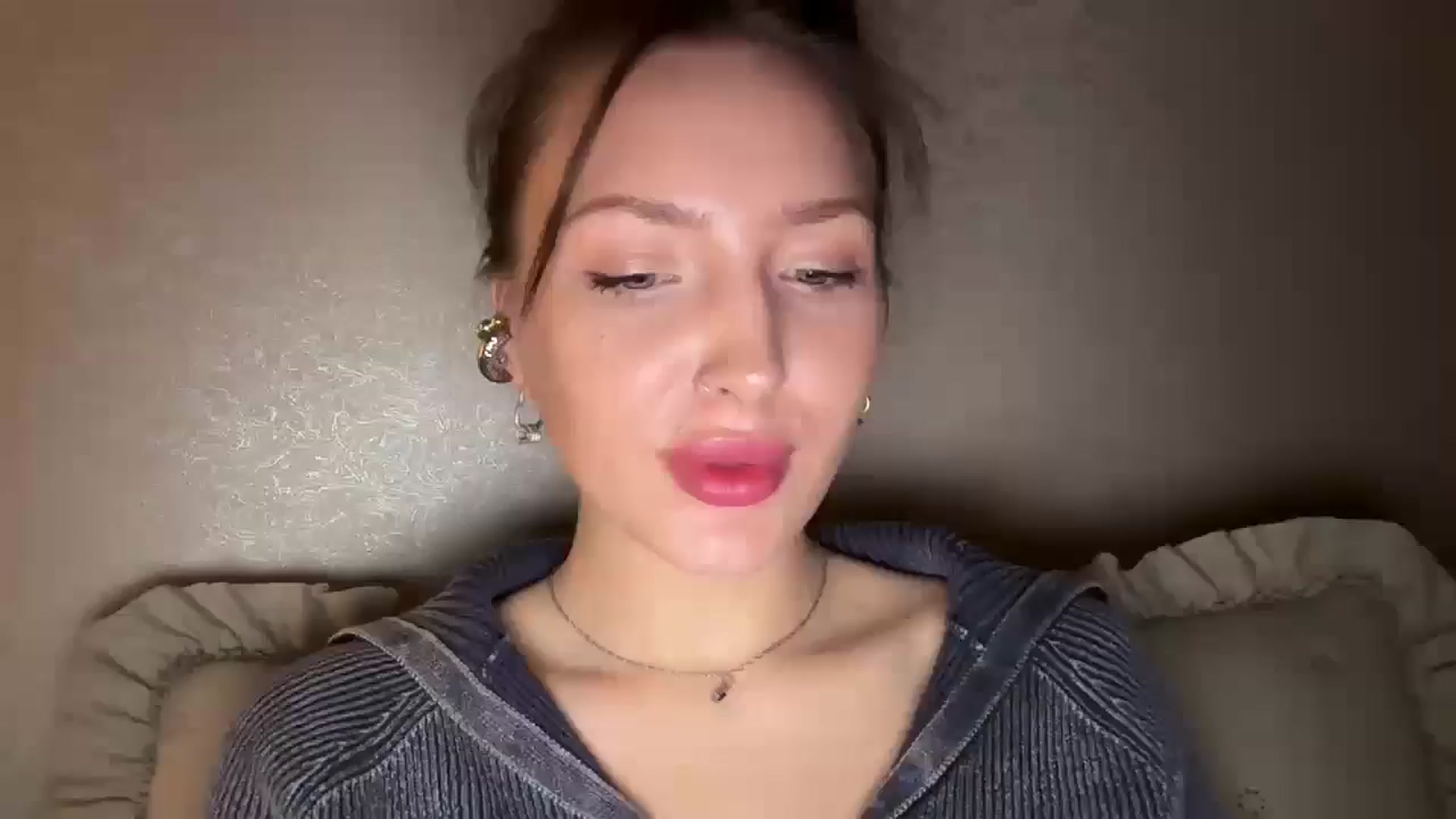 Gallery image thumbnail from Di_Pearl's myfreecams stream on, 04/10/2026, 17:14 image 17 of 20