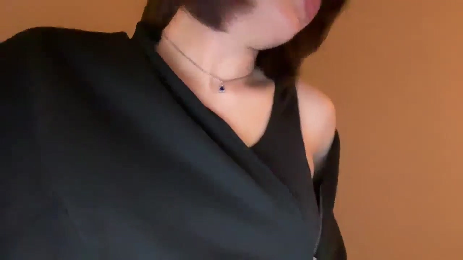 Gallery image thumbnail from Di_Pearl's myfreecams stream on, 04/20/2026, 22:33 image 8 of 20