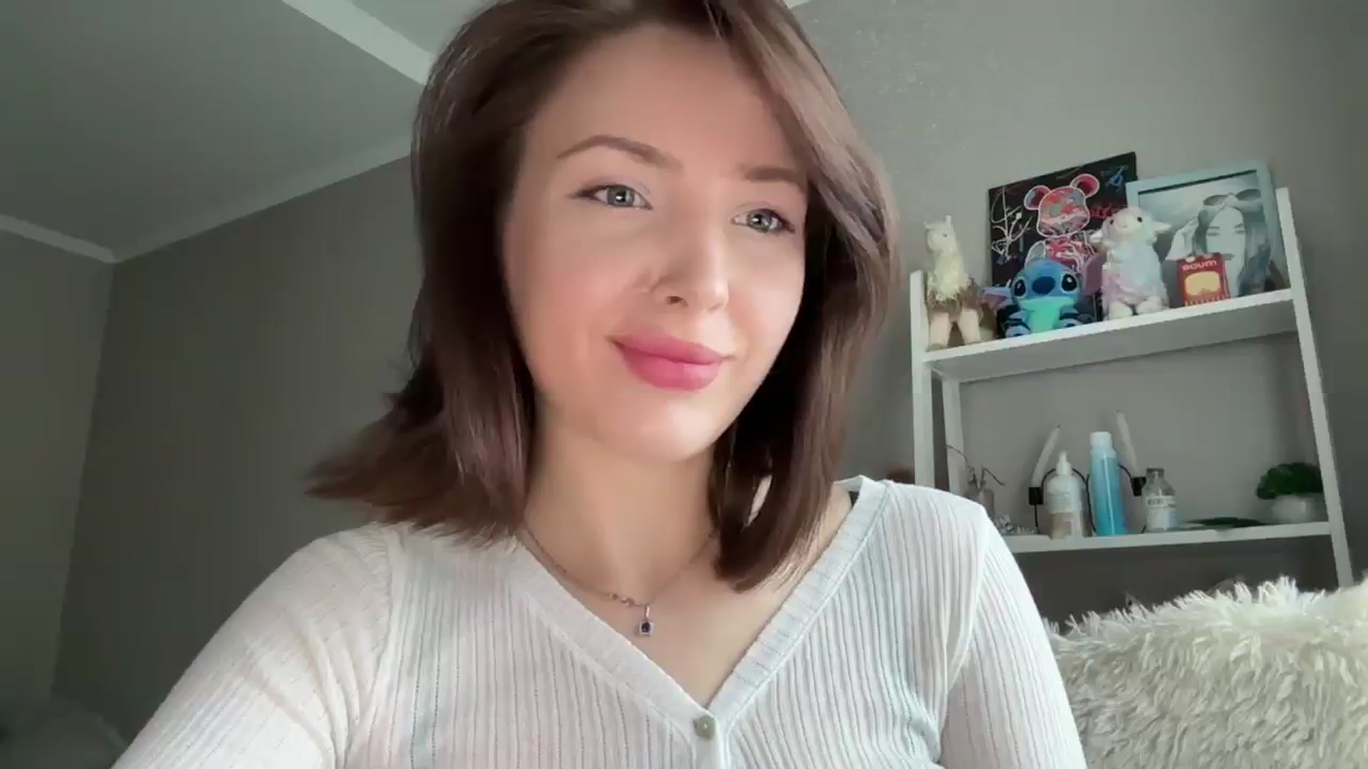 Gallery image thumbnail from Di_Pearl's myfreecams stream on, 05/01/2026, 16:13 image 10 of 20