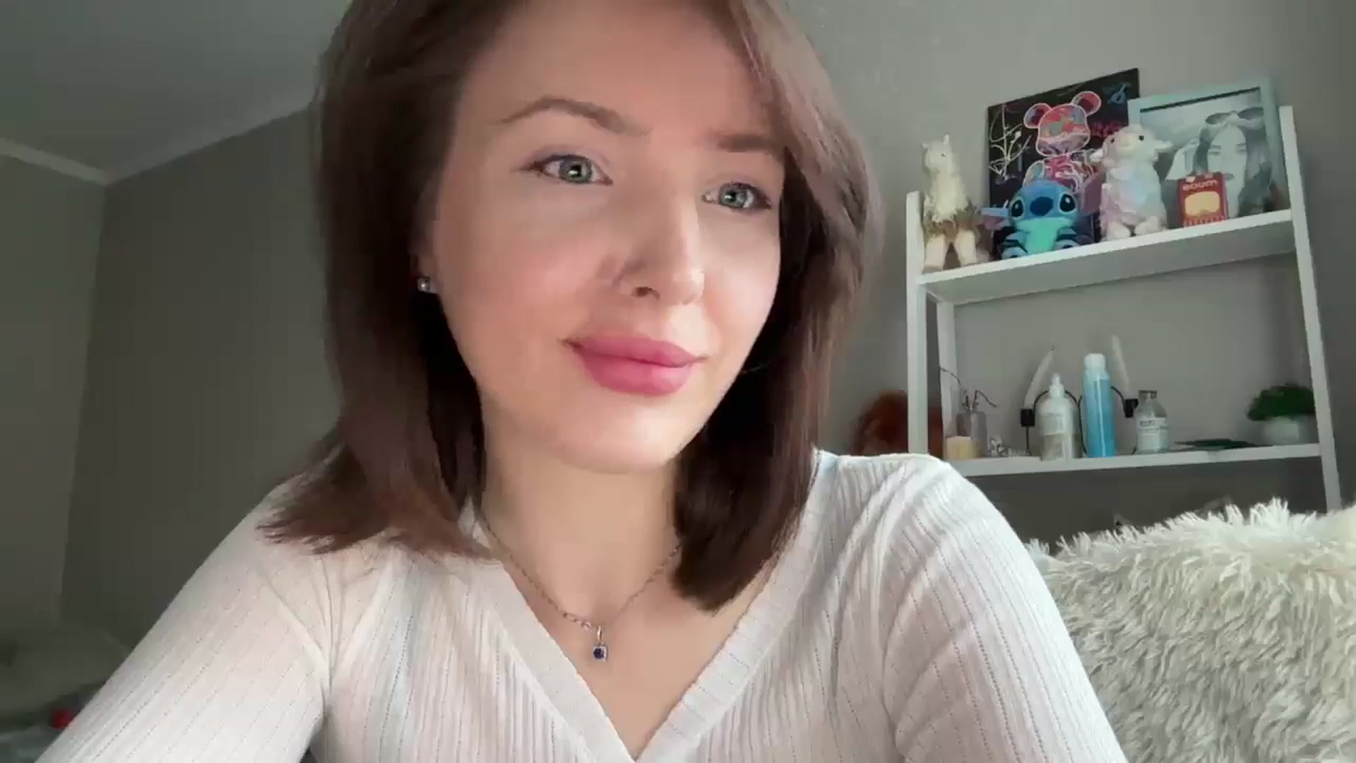 Gallery image thumbnail from Di_Pearl's myfreecams stream on, 05/01/2026, 16:13 image 15 of 20