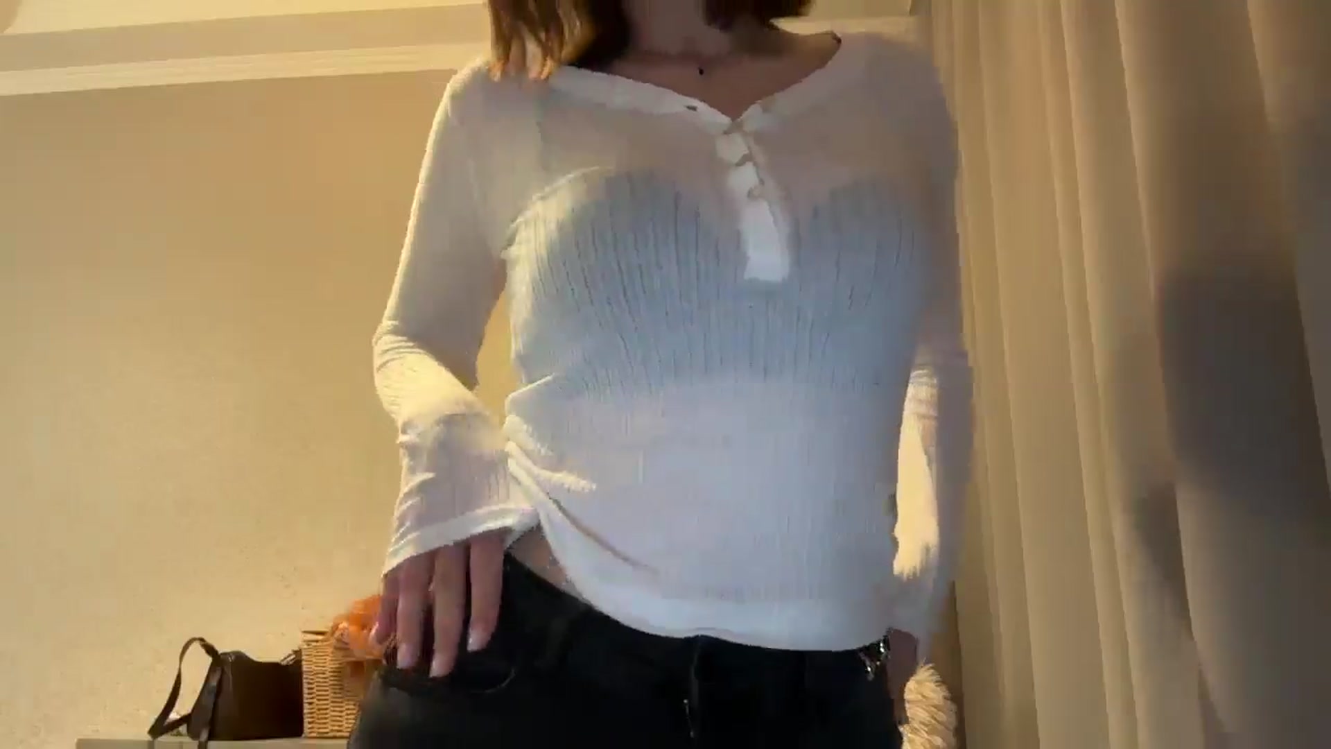 Gallery image thumbnail from Di_Pearl's myfreecams stream on, 05/01/2026, 20:46 image 7 of 20