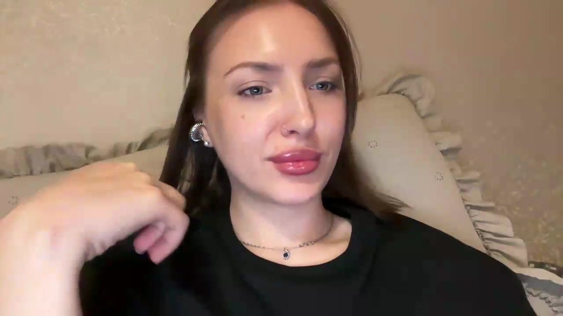 Gallery image thumbnail from Di_Pearl's myfreecams stream on, 05/05/2026, 18:59 image 5 of 20