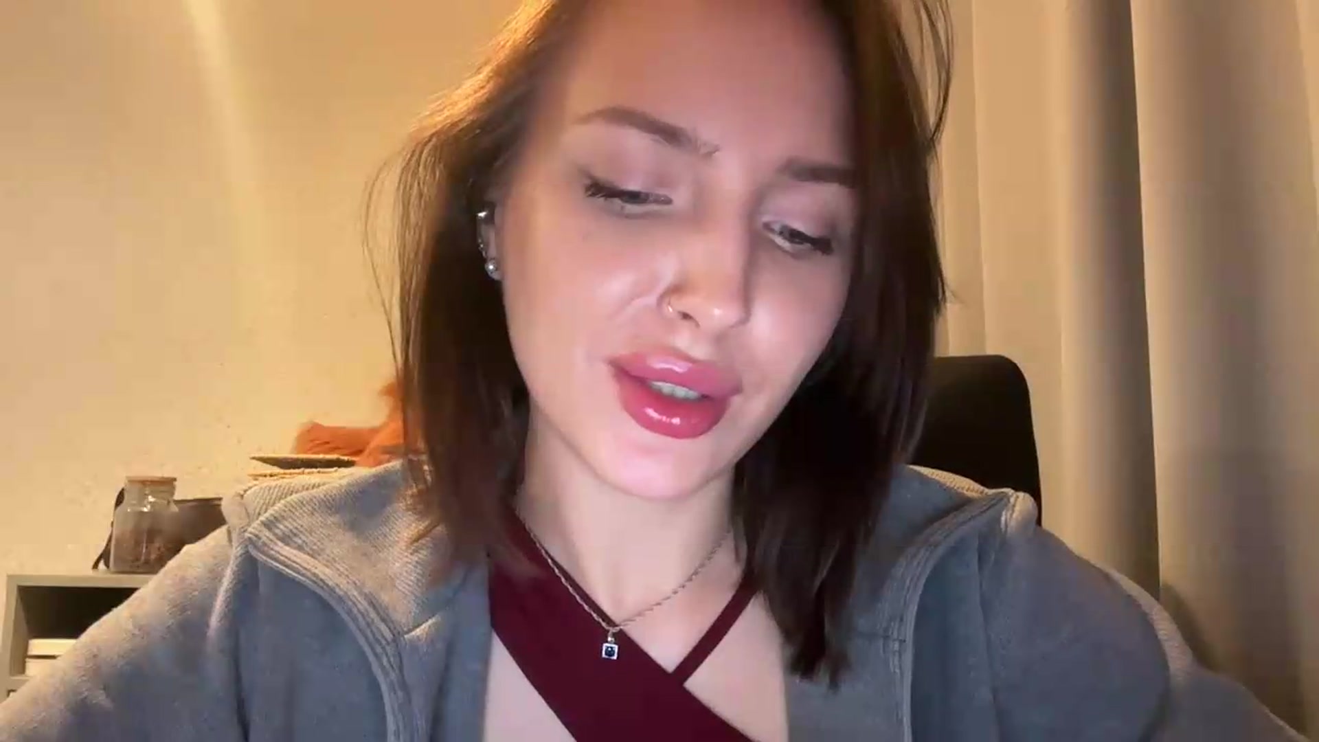 Gallery image thumbnail from Di_Pearl's myfreecams stream on, 05/12/2026, 22:07 image 13 of 20