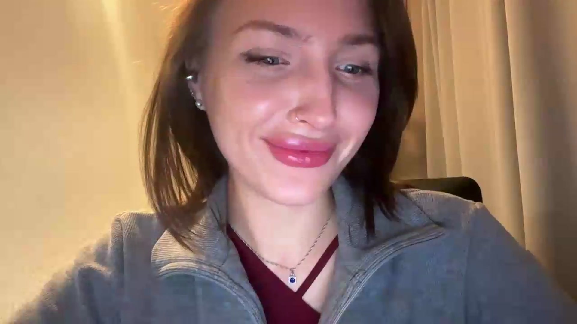 Gallery image thumbnail from Di_Pearl's myfreecams stream on, 05/12/2026, 22:07 image 3 of 20