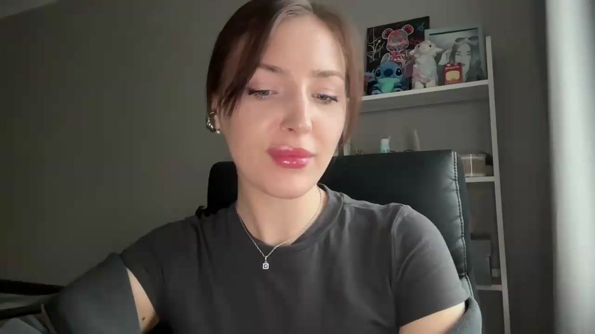 Gallery image thumbnail from Di_Pearl's myfreecams stream on, 05/14/2026, 16:32 image 19 of 20