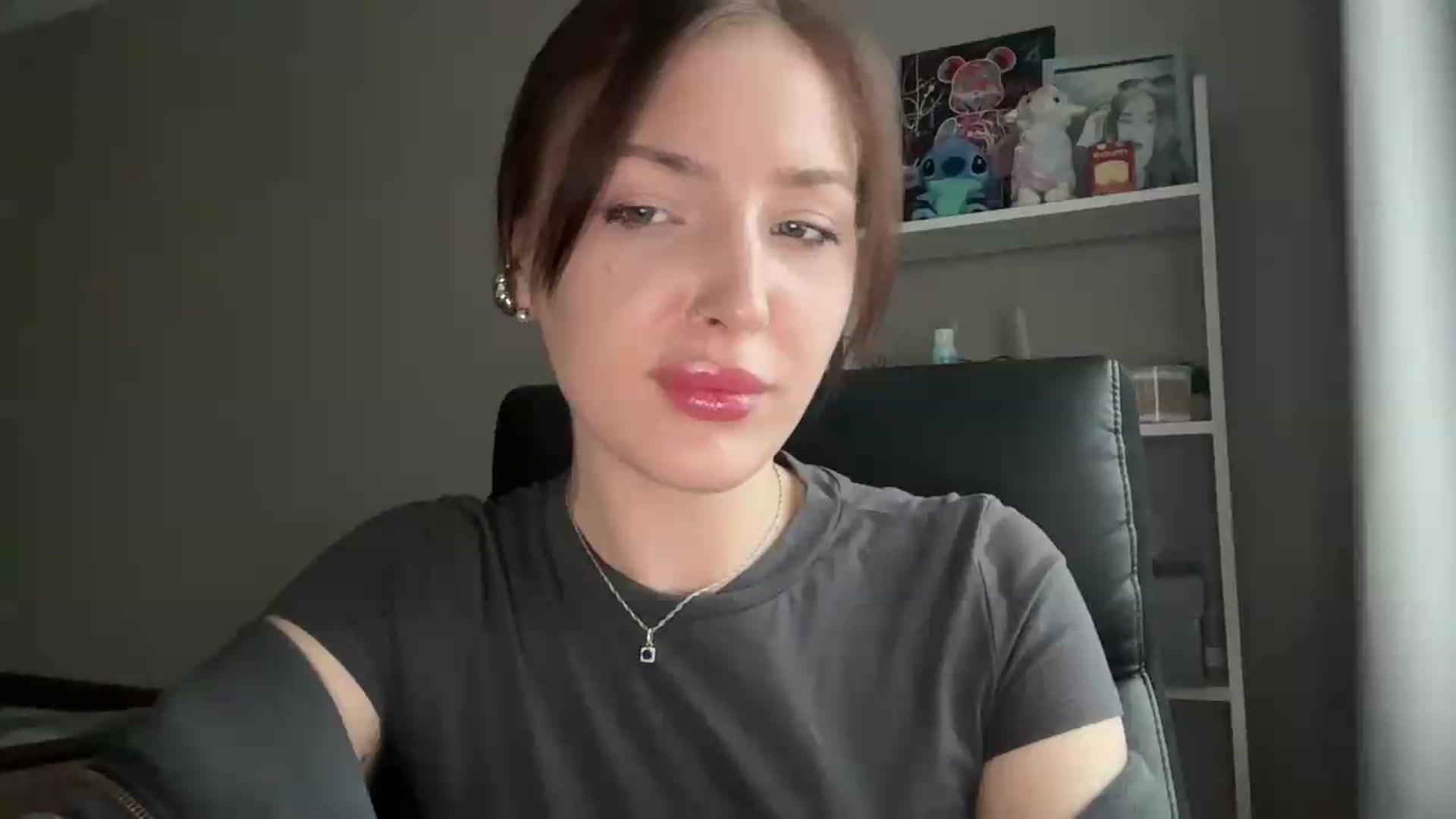 Gallery image thumbnail from Di_Pearl's myfreecams stream on, 05/14/2026, 16:32 image 20 of 20