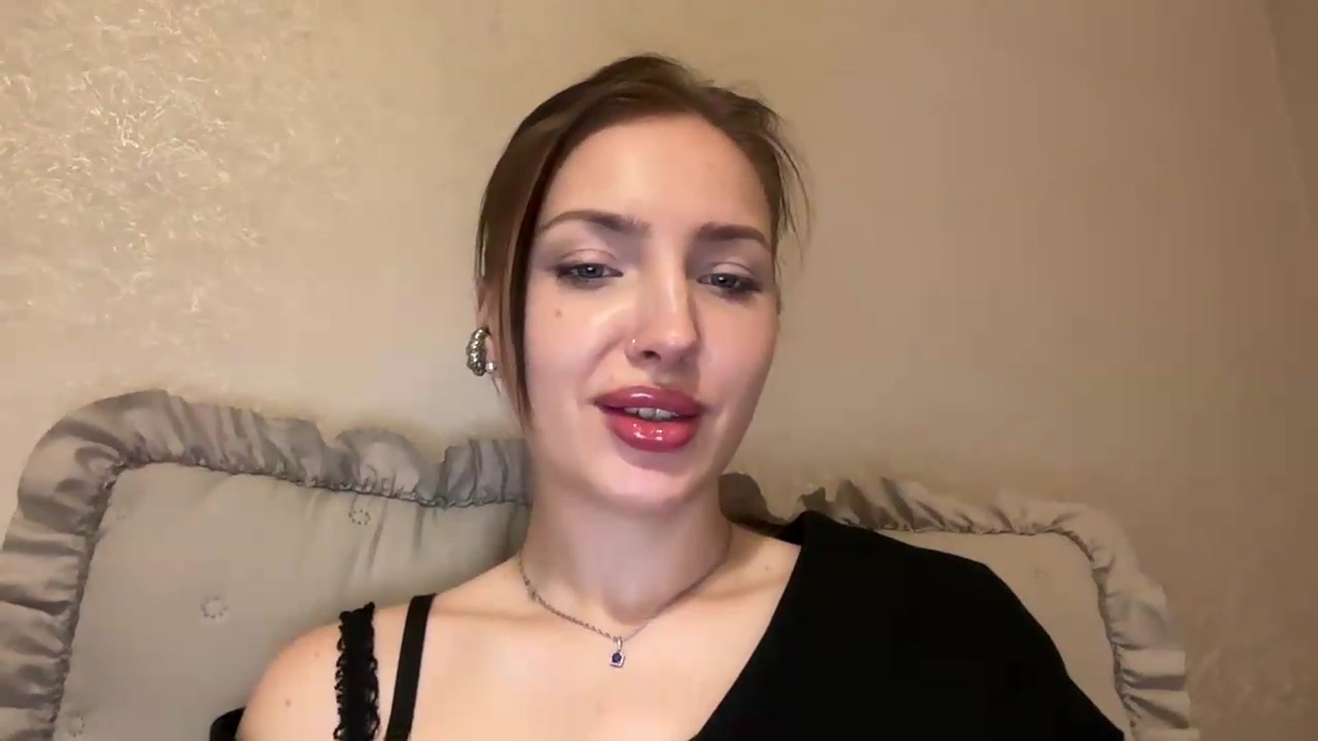 Gallery image thumbnail from Di_Pearl's myfreecams stream on, 05/14/2026, 21:07 image 5 of 20