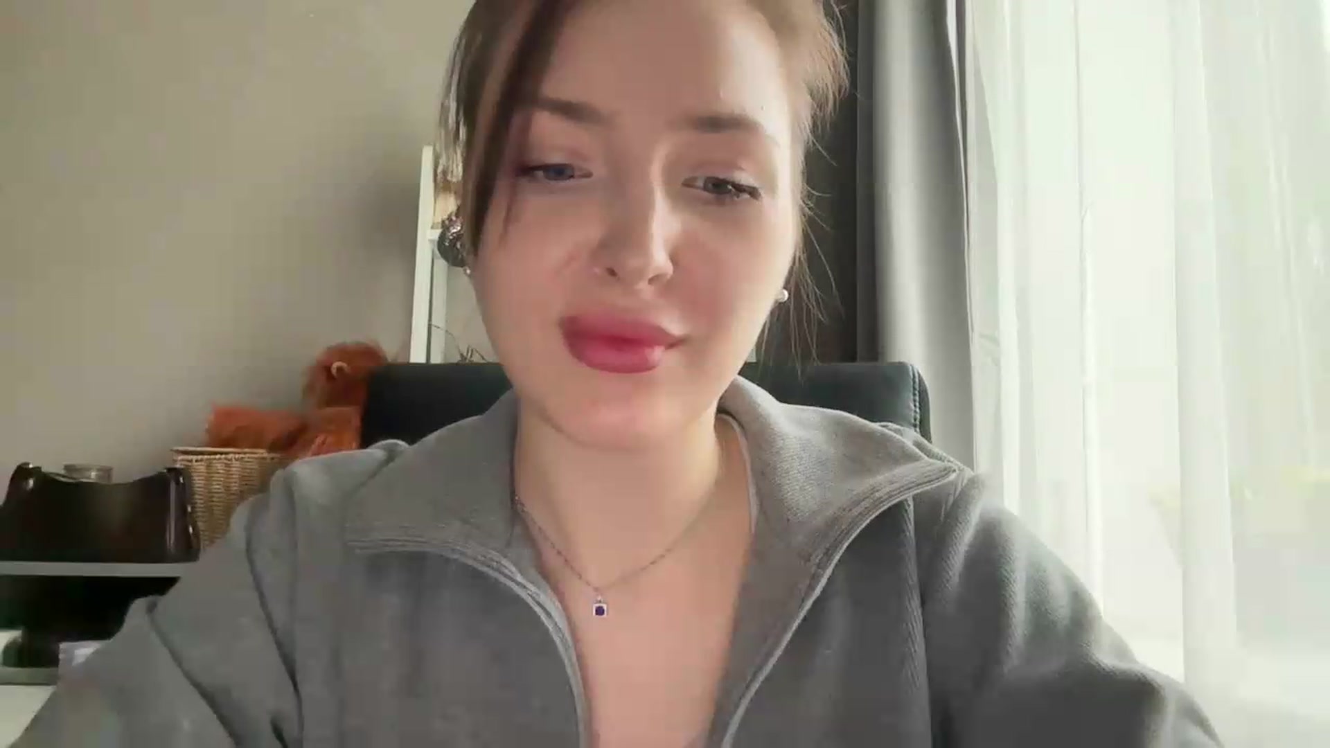 Gallery image thumbnail from Di_Pearl's myfreecams stream on, 05/18/2026, 16:13 image 13 of 20