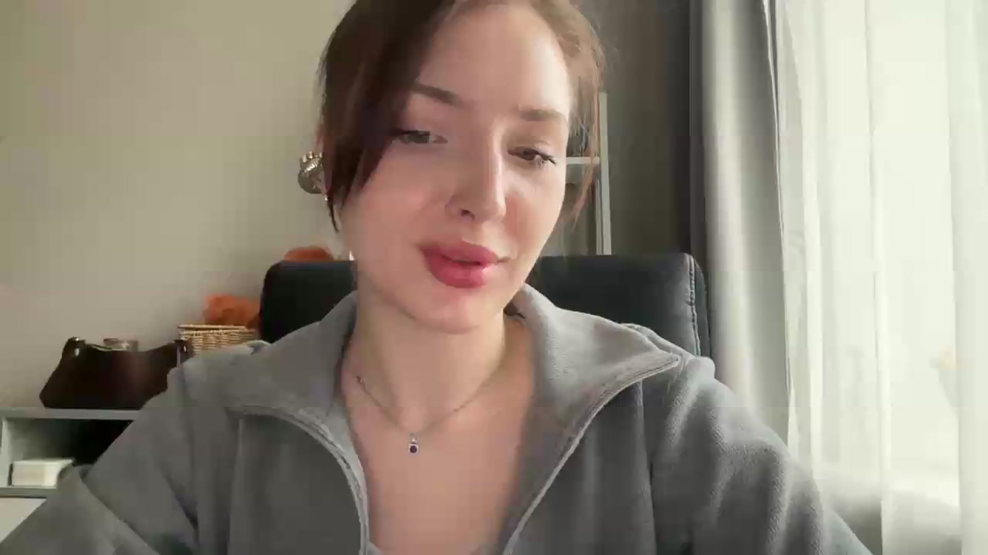 Gallery image thumbnail from Di_Pearl's myfreecams stream on, 05/18/2026, 16:13 image 1 of 20