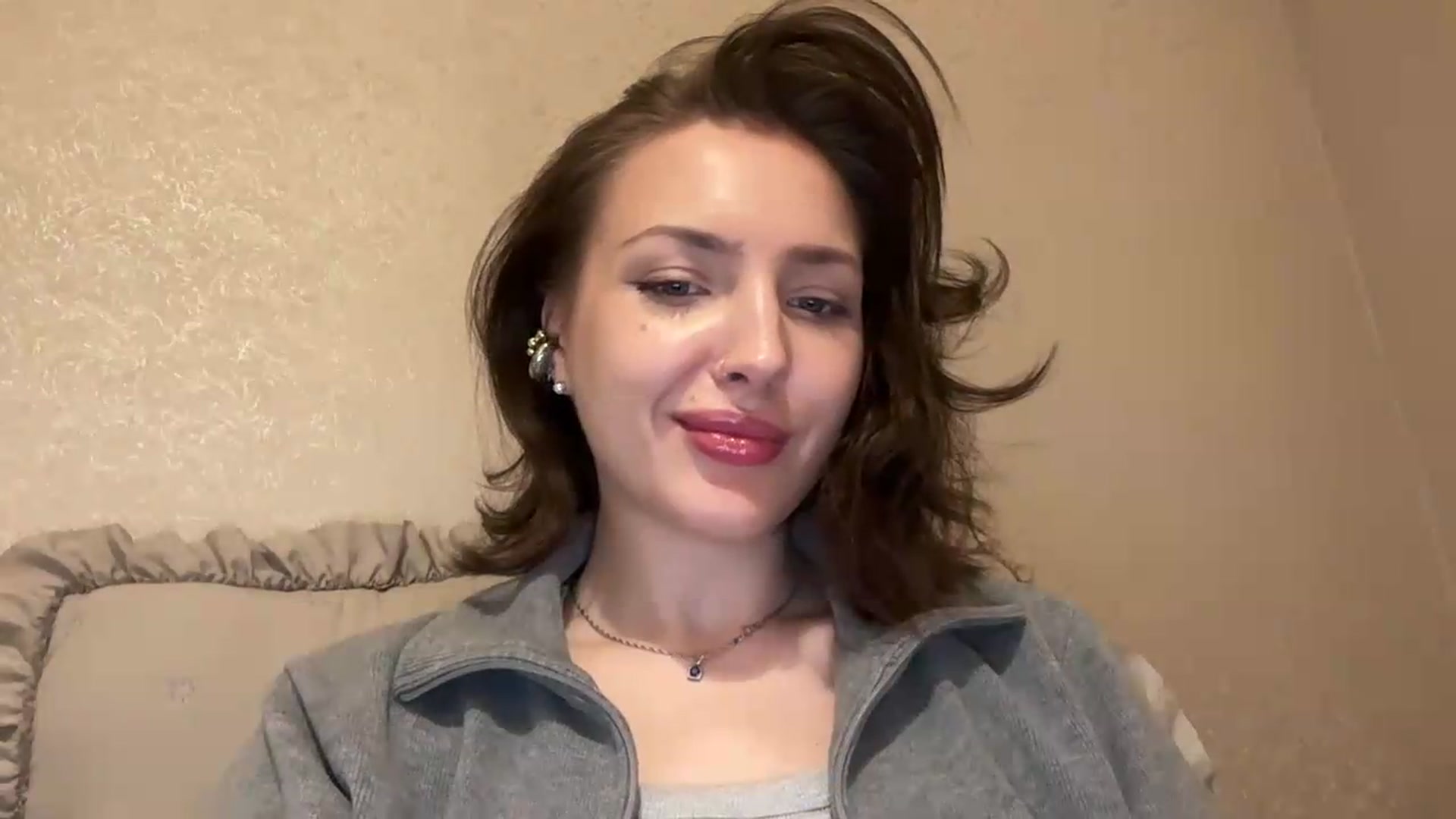 Gallery image thumbnail from Di_Pearl's myfreecams stream on, 05/18/2026, 22:13 image 7 of 20