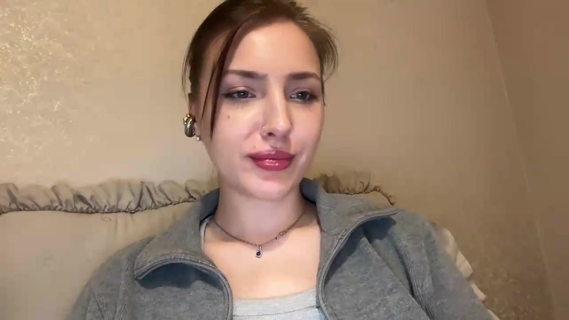 Gallery image thumbnail from Di_Pearl's myfreecams stream on, 05/18/2026, 22:13 image 3 of 20