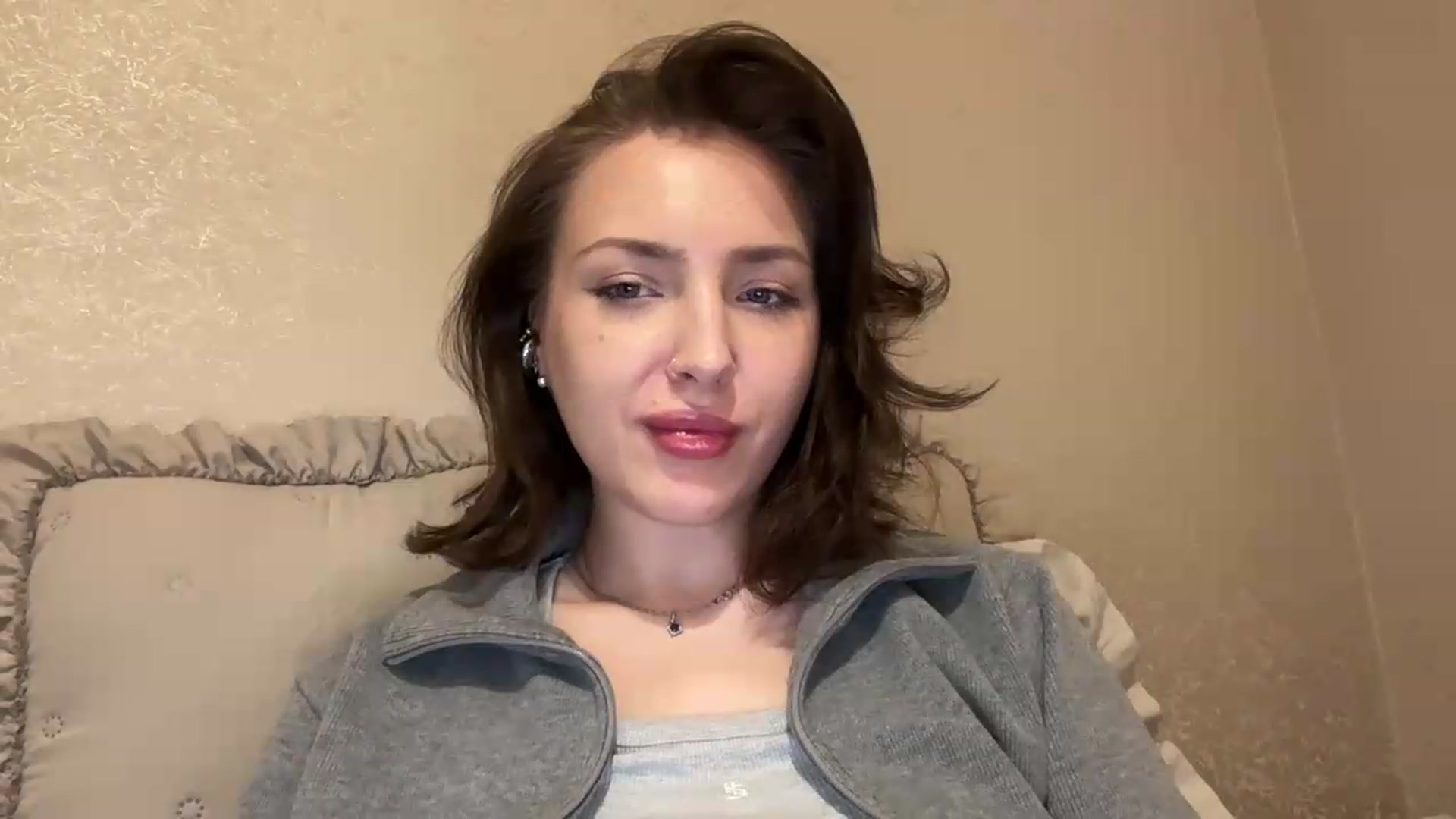 Gallery image thumbnail from Di_Pearl's myfreecams stream on, 05/18/2026, 22:13 image 12 of 20