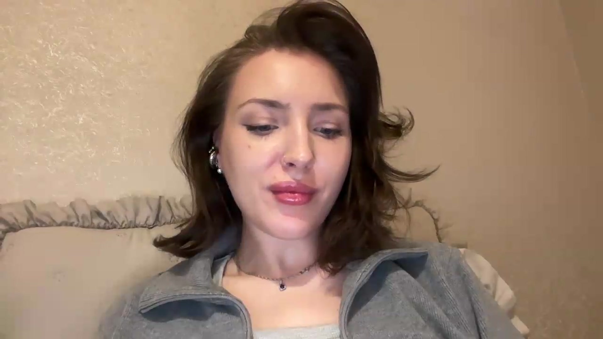 Gallery image thumbnail from Di_Pearl's myfreecams stream on, 05/18/2026, 22:13 image 11 of 20