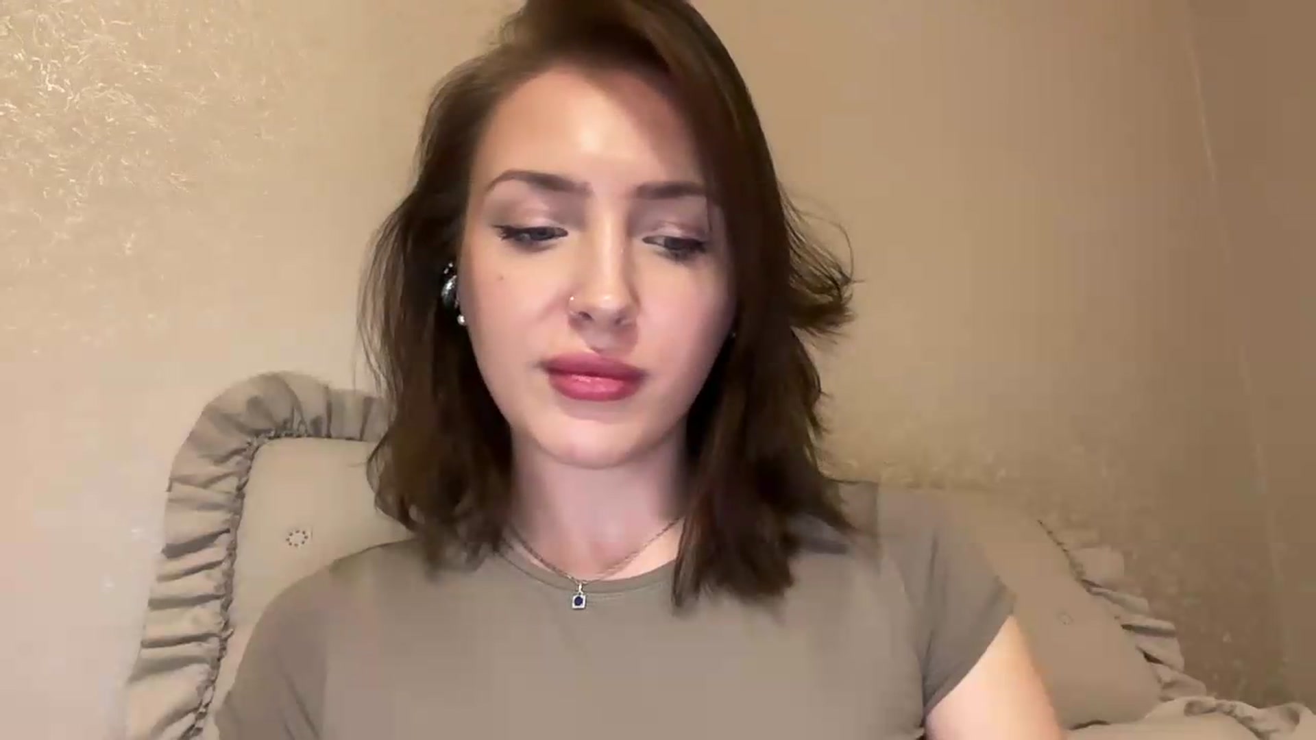 Gallery image thumbnail from Di_Pearl's myfreecams stream on, 05/20/2026, 22:21 image 2 of 20