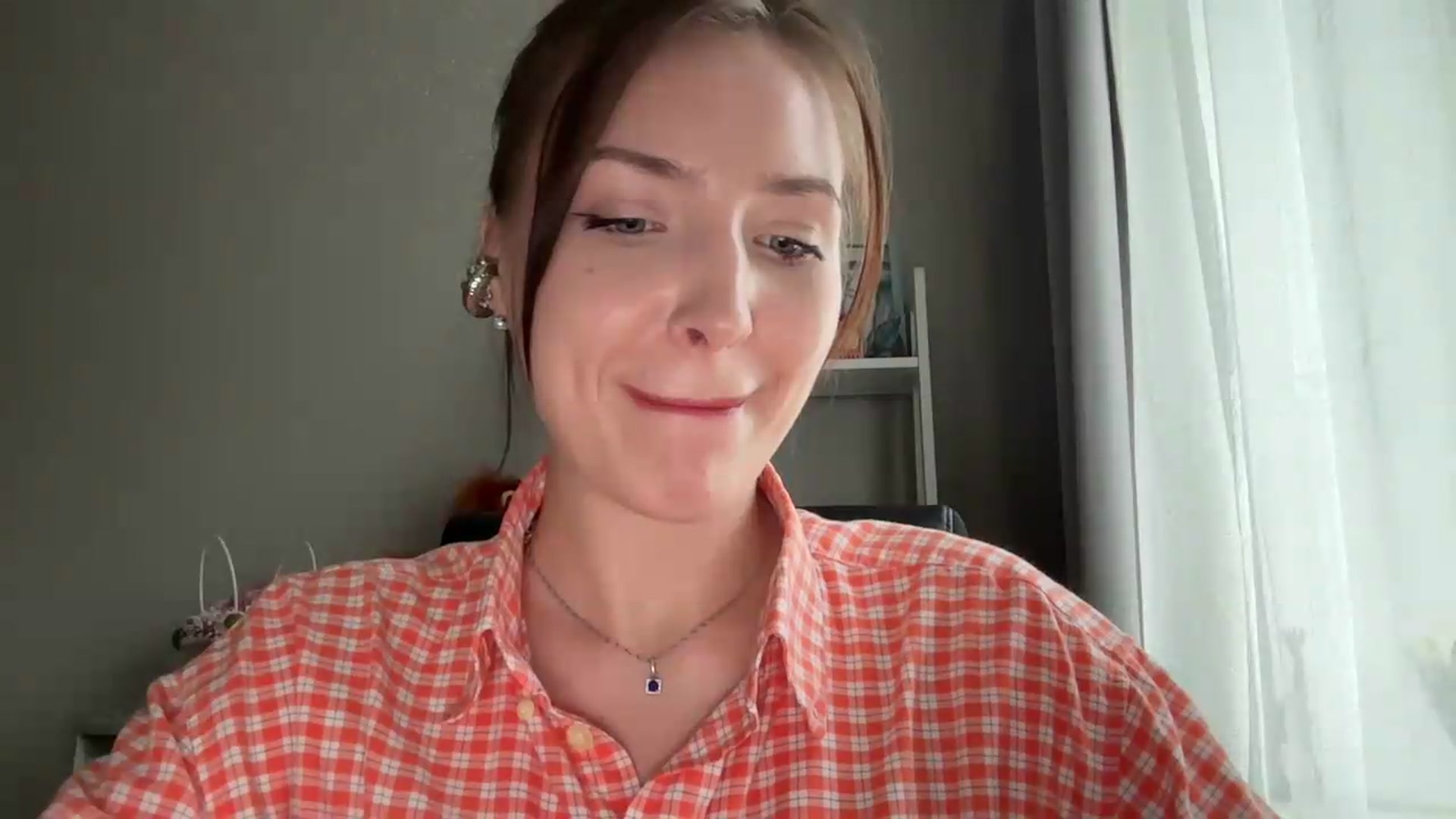 Gallery image thumbnail from Di_Pearl's myfreecams stream on, 05/21/2026, 16:03 image 17 of 20