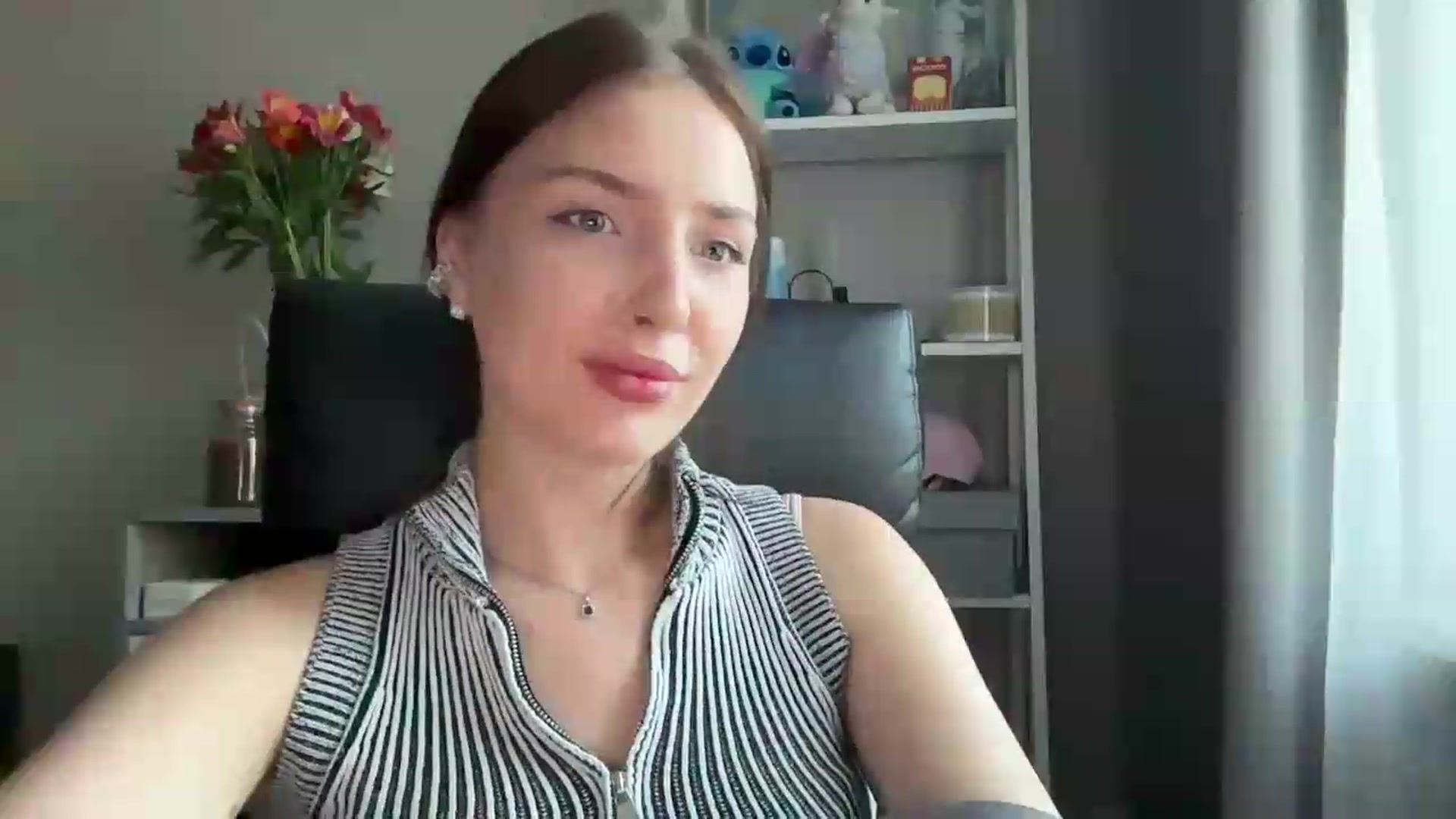 Gallery image thumbnail from Di_Pearl's myfreecams stream on, 05/22/2026, 16:40 image 19 of 20
