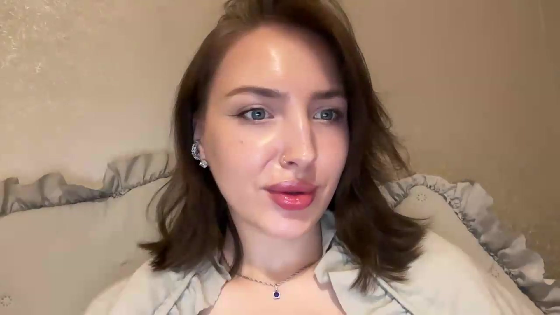 Gallery image thumbnail from Di_Pearl's myfreecams stream on, 05/23/2026, 22:11 image 17 of 20
