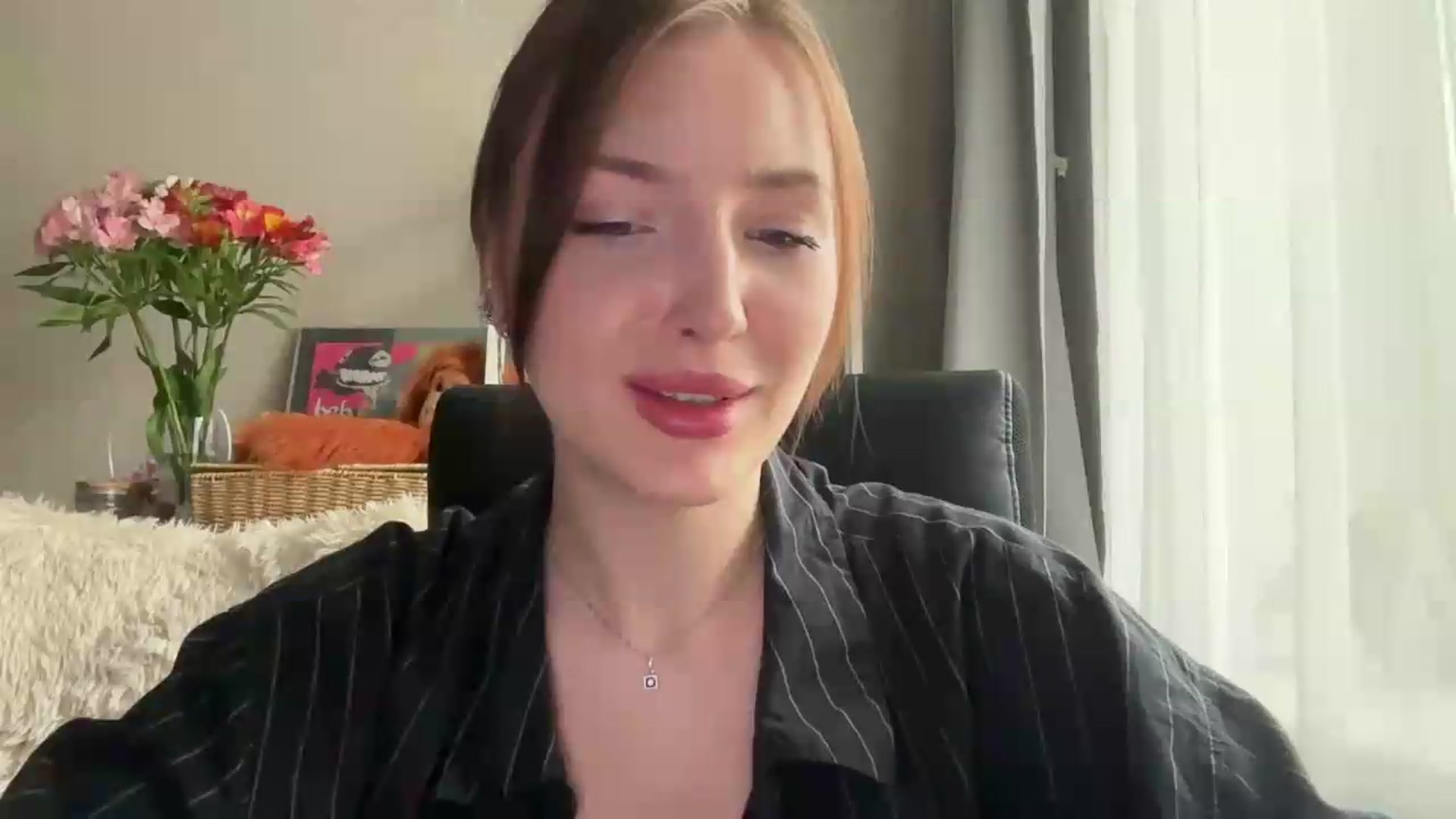 Gallery image thumbnail from Di_Pearl's myfreecams stream on, 05/25/2026, 16:30 image 7 of 20