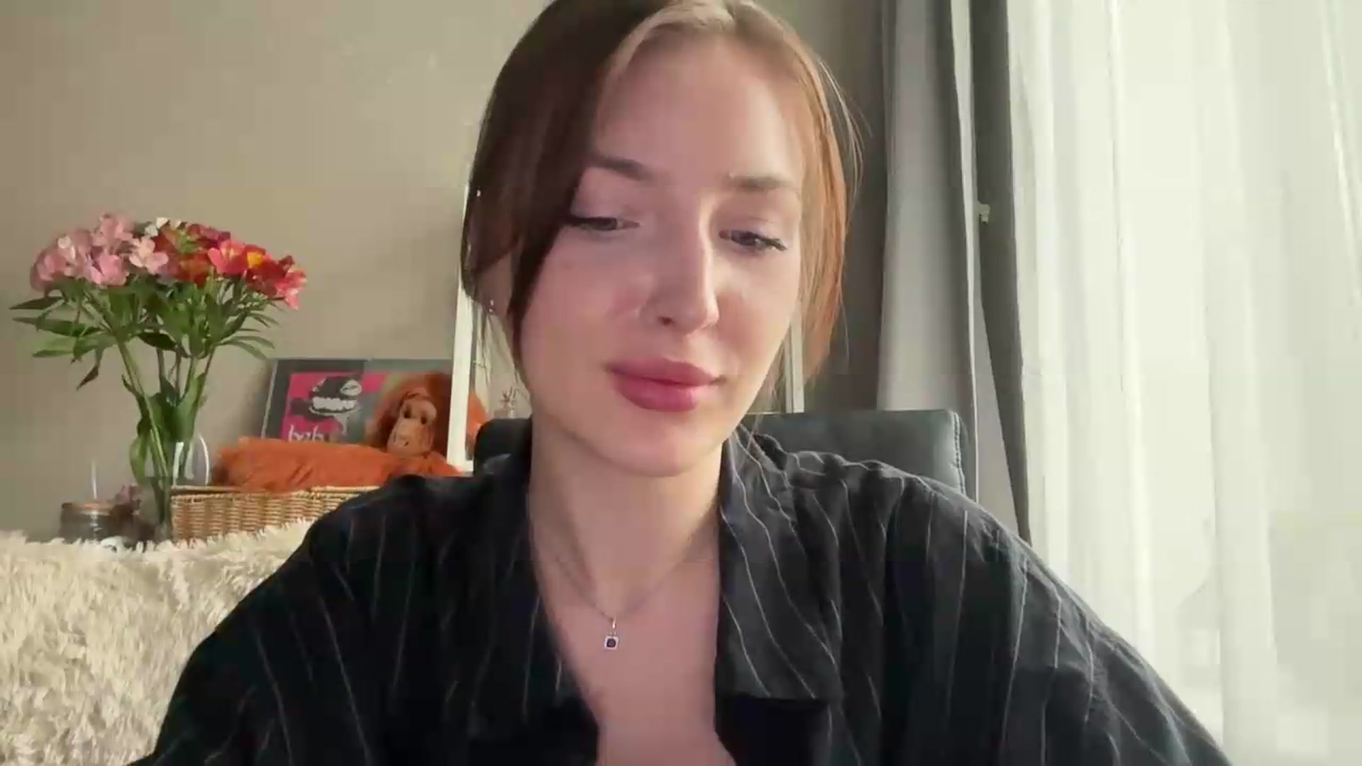 Gallery image thumbnail from Di_Pearl's myfreecams stream on, 05/25/2026, 16:30 image 12 of 20