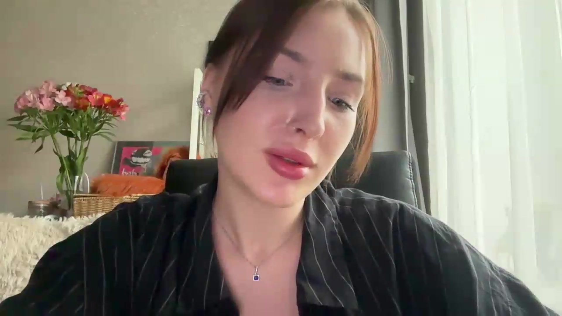 Gallery image thumbnail from Di_Pearl's myfreecams stream on, 05/25/2026, 16:30 image 18 of 20