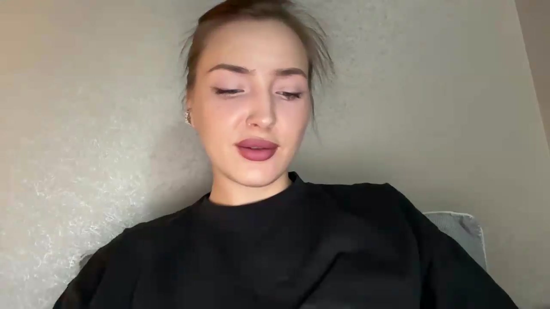Gallery image thumbnail from Di_Pearl's myfreecams stream on, 05/27/2026, 16:20 image 6 of 20