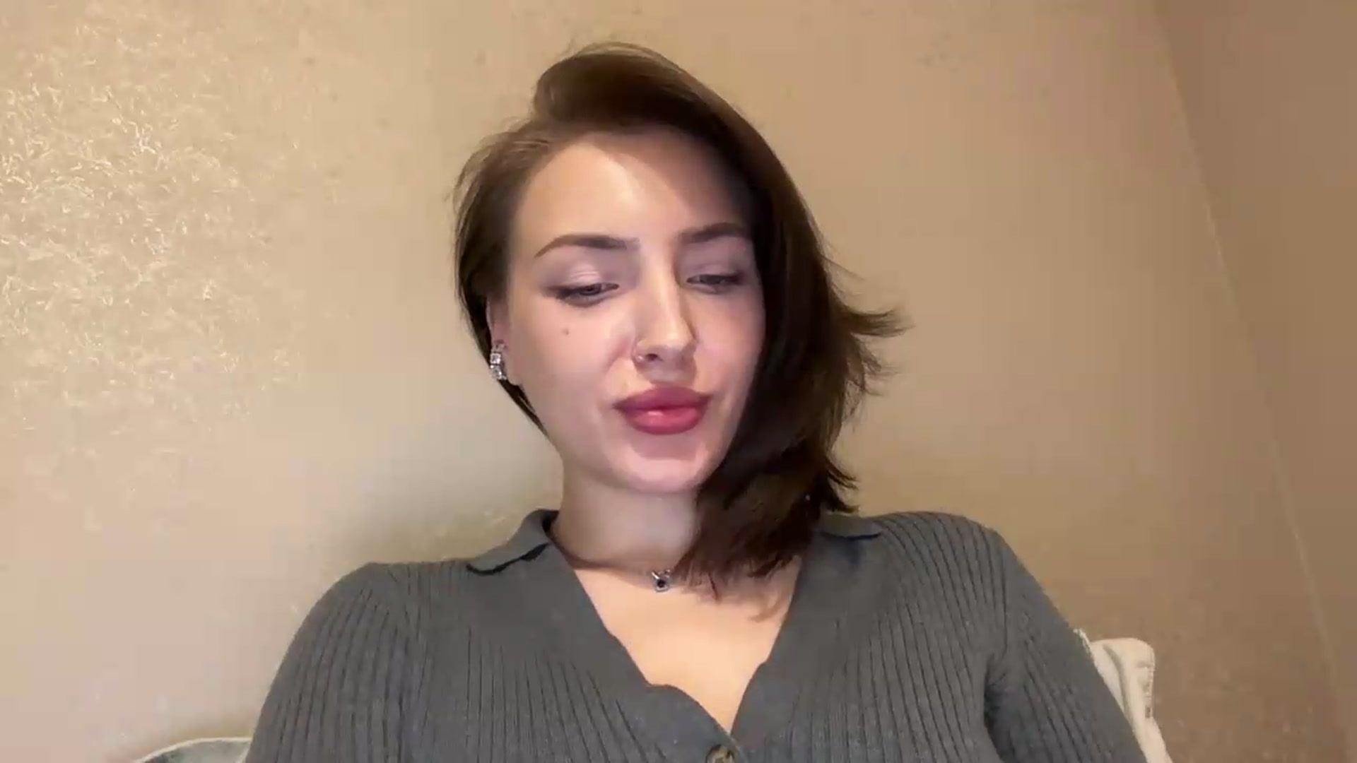 Gallery image thumbnail from Di_Pearl's myfreecams stream on, 05/27/2026, 22:09 image 19 of 20