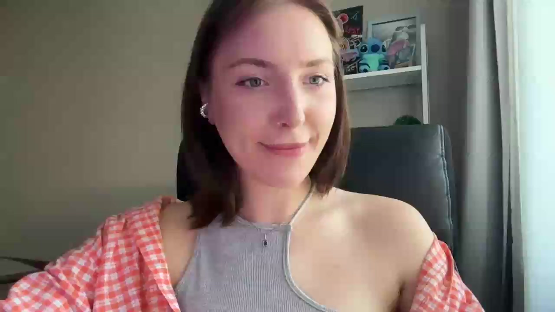 Gallery image thumbnail from Di_Pearl's myfreecams stream on, 05/28/2026, 15:08 image 1 of 20